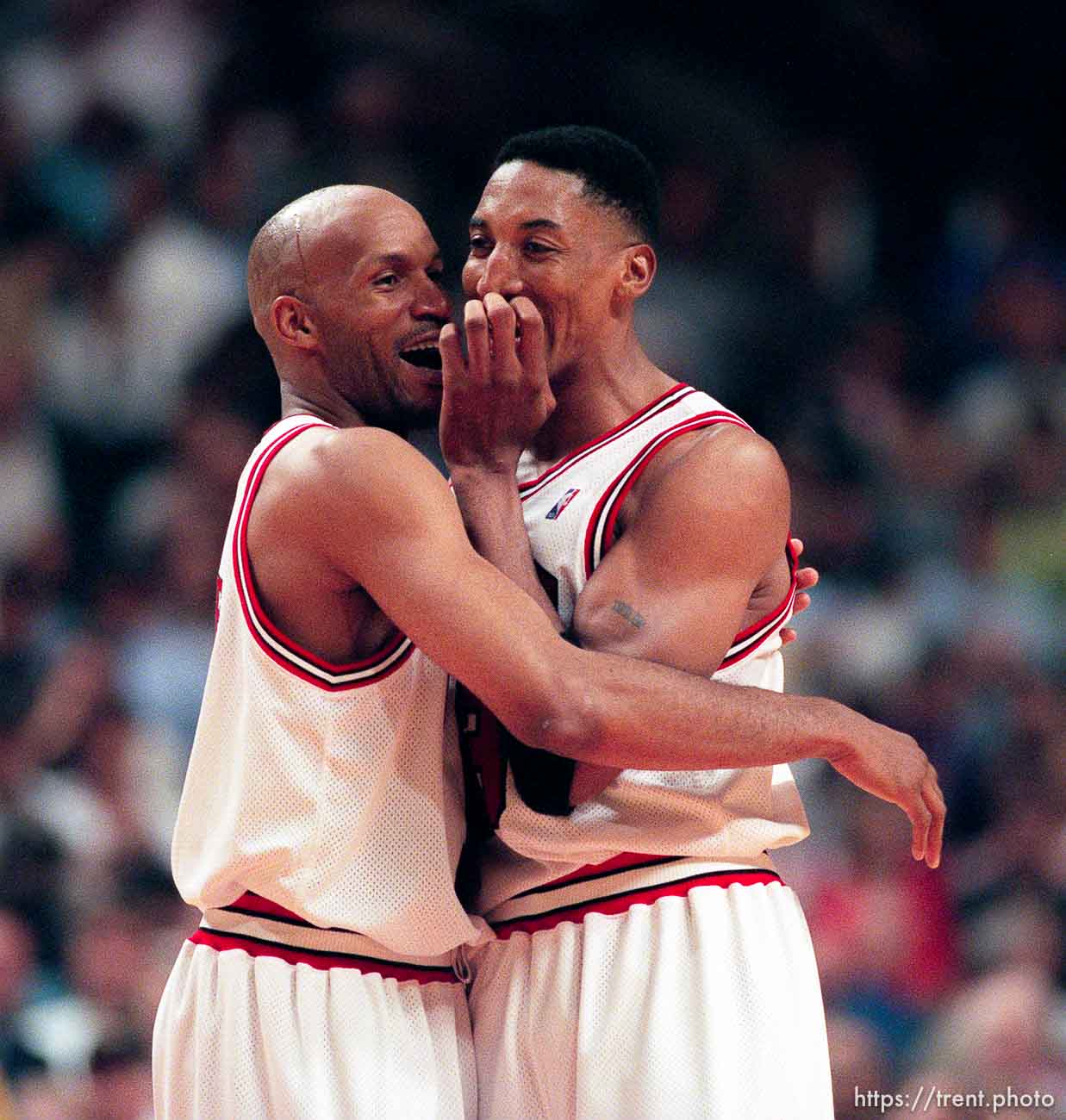 Ron Harper and Scottie Pippen embrace at Jazz vs. Bulls, game 4 of the NBA Finals. Bulls won