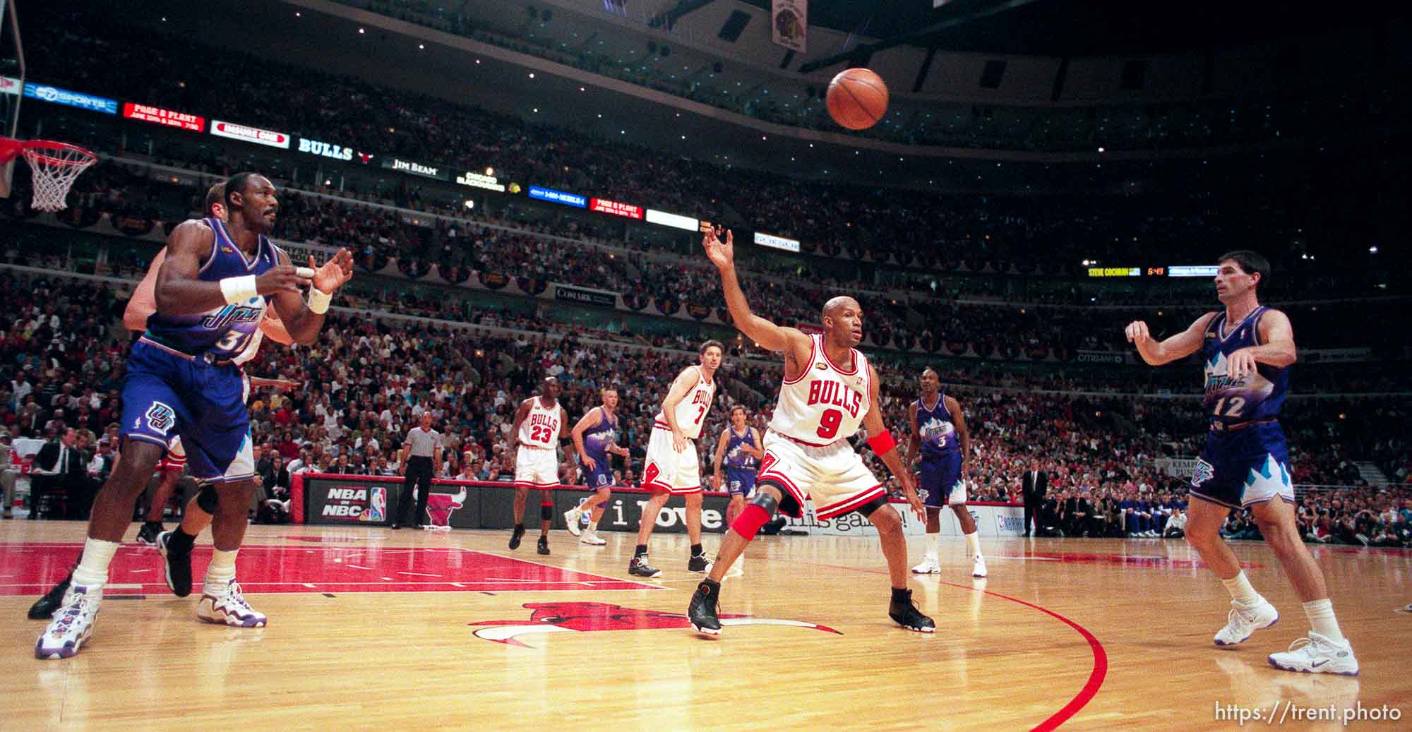 John Stockton throws the ball to Karl Malone at Jazz vs. Bulls, game 3 of the NBA Finals. Bulls won