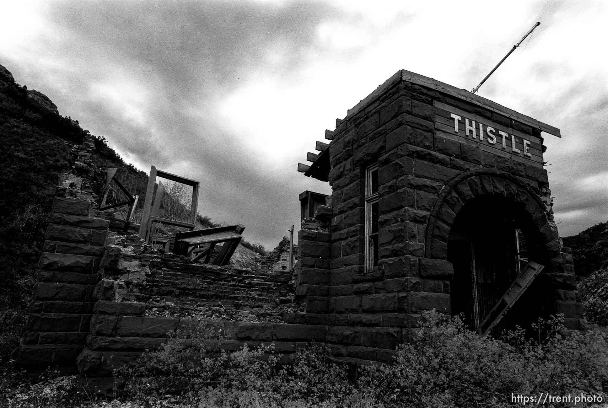 Ruins of the old Thistle School.