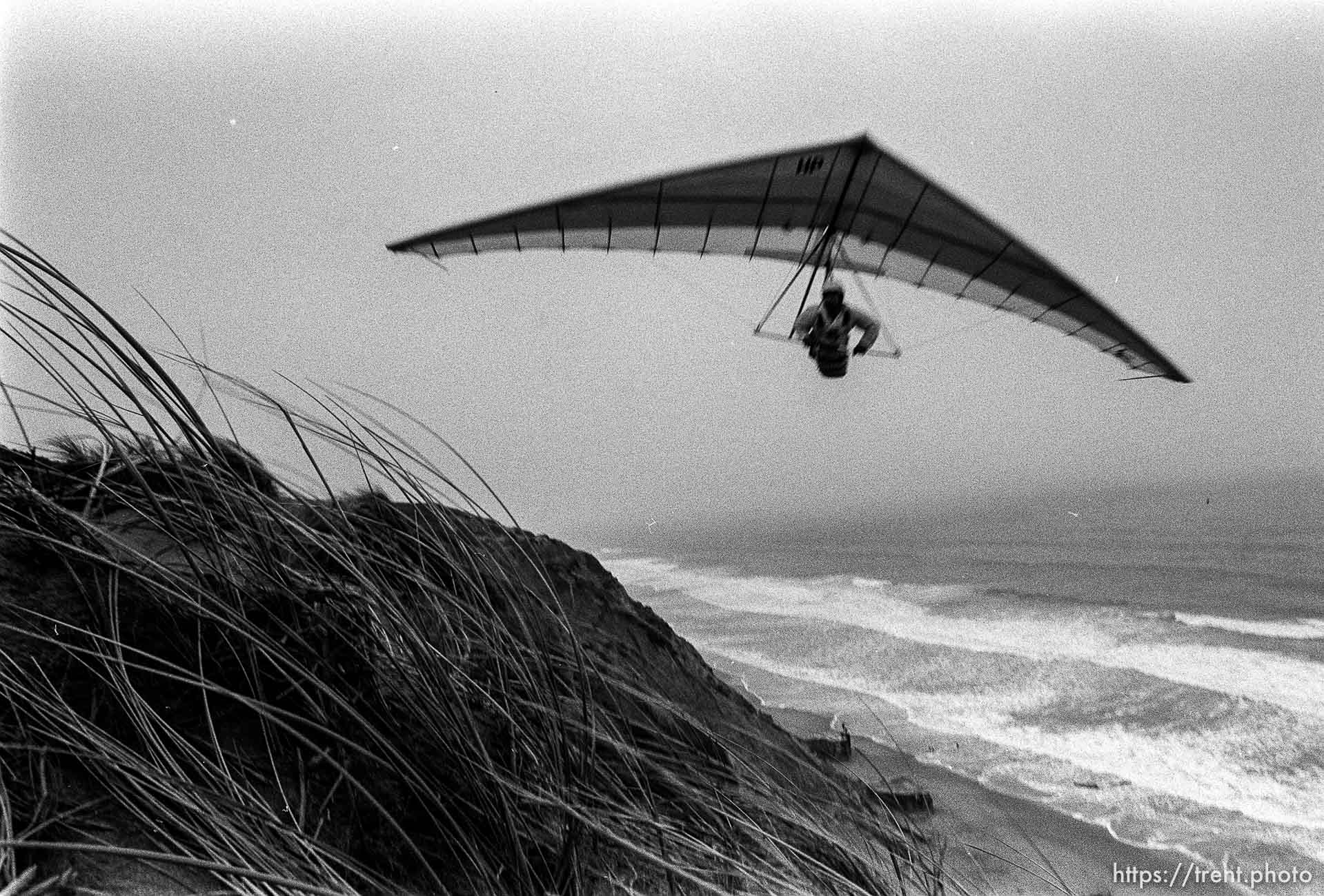 hang glider at Fort Funston.