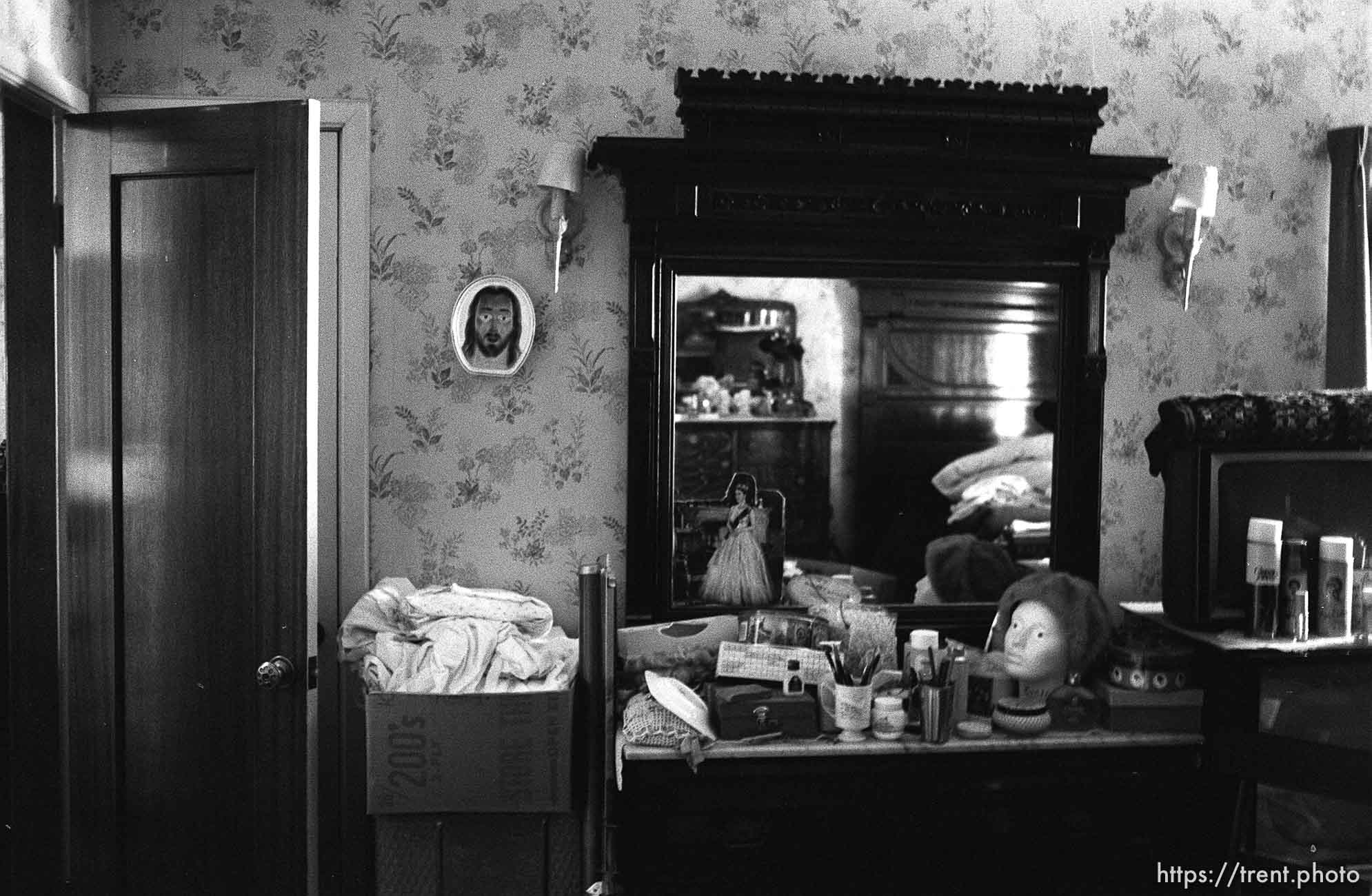 A bedroom at Nana's house.