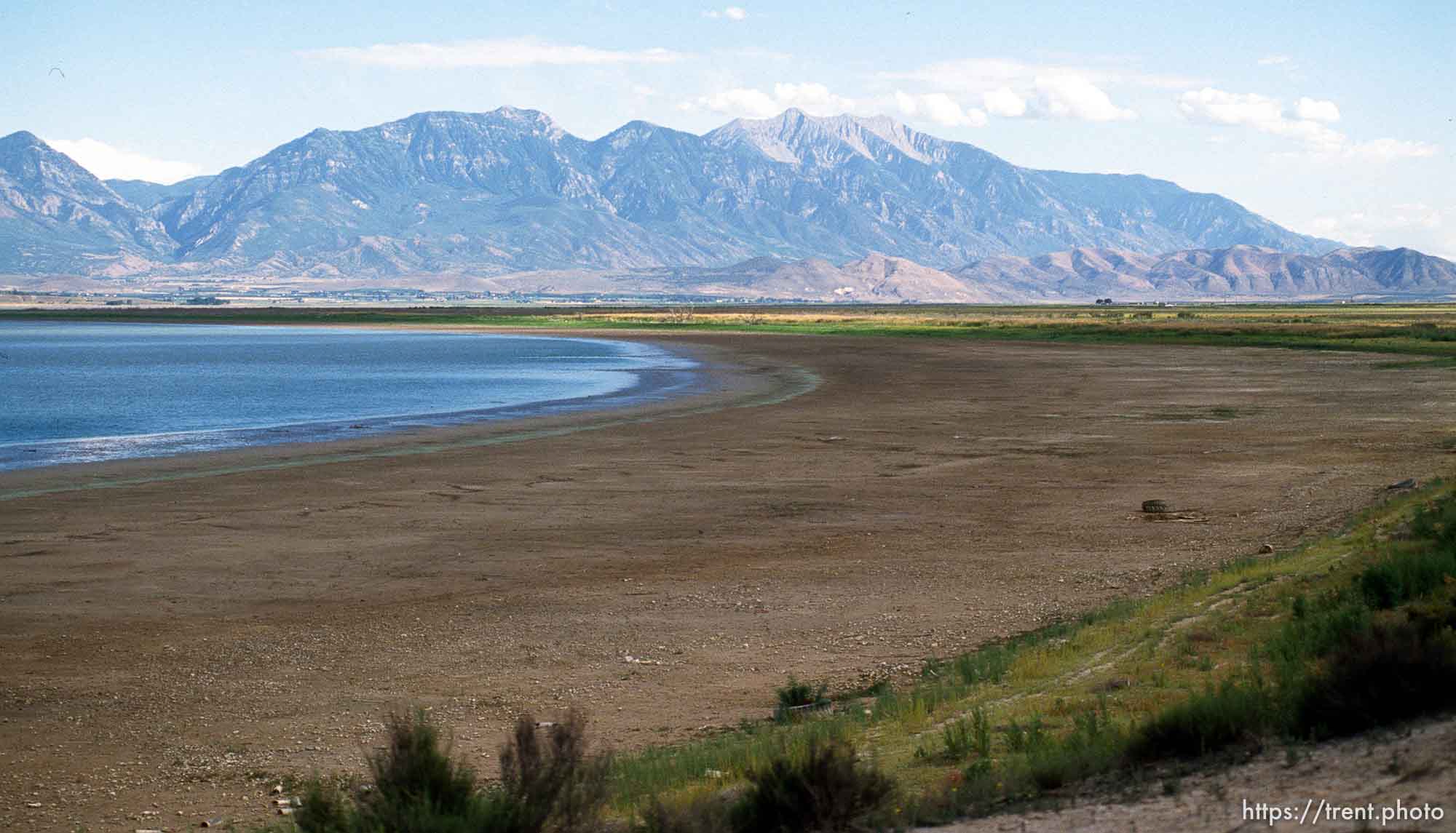 Low water level at Utah Lake (west side)