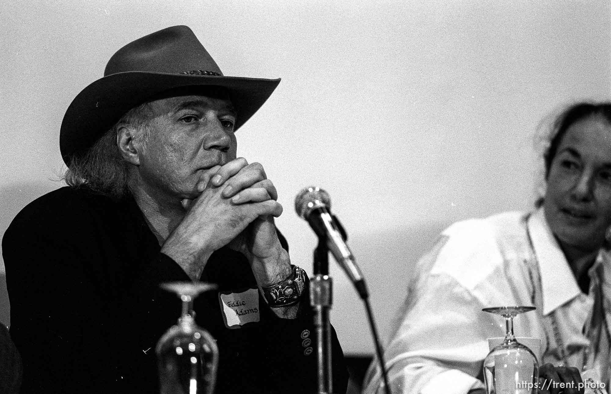 Eddie Adams and Mary Ellen Mark at a photo conference.