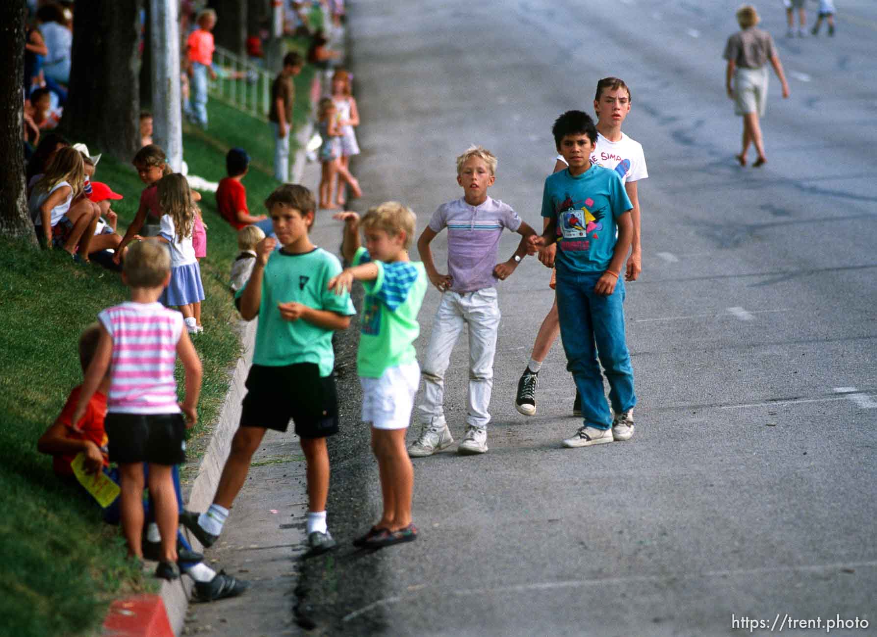 Kids watching parade