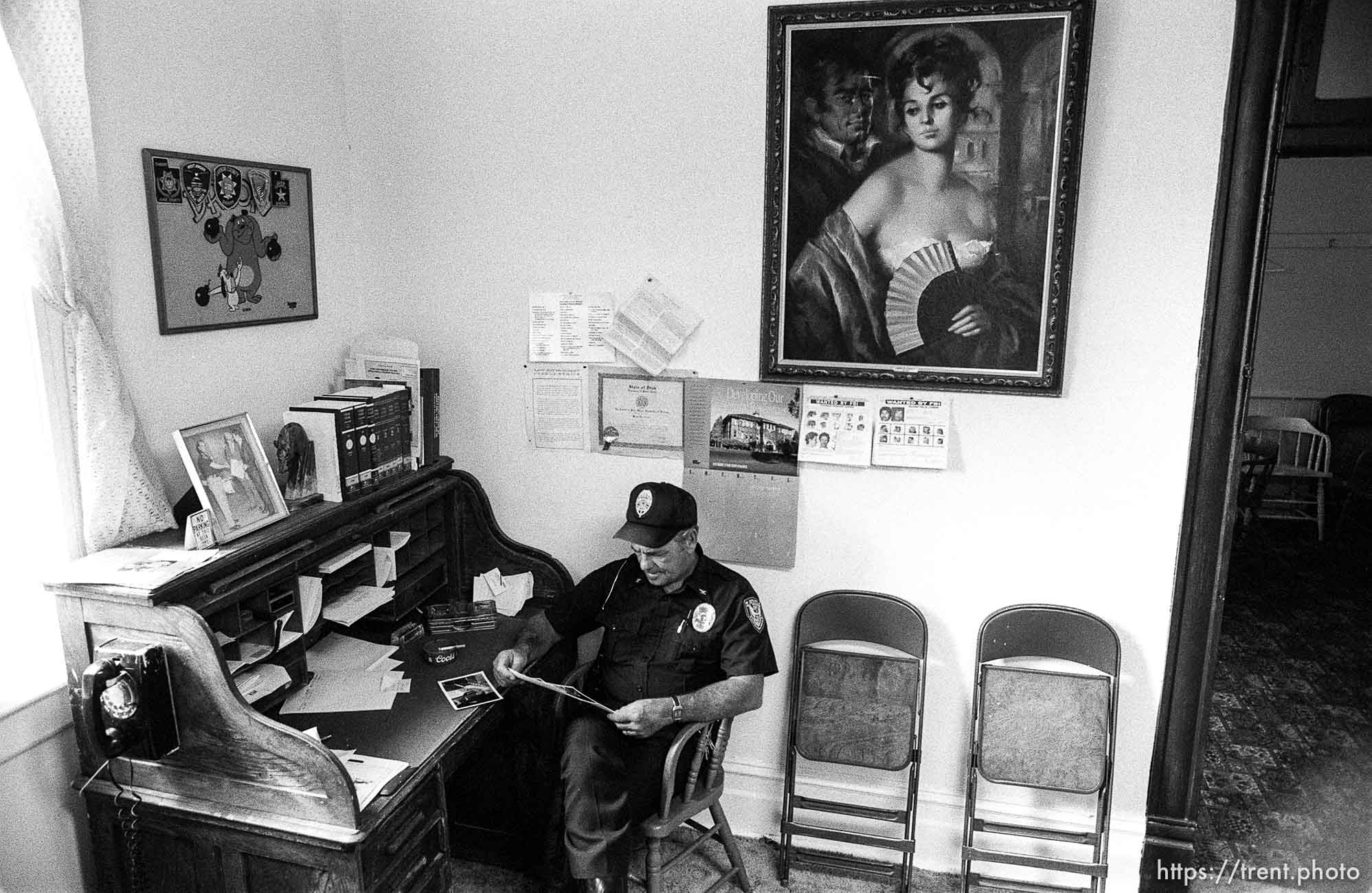 Eureka Police Chief Fullmer in his office