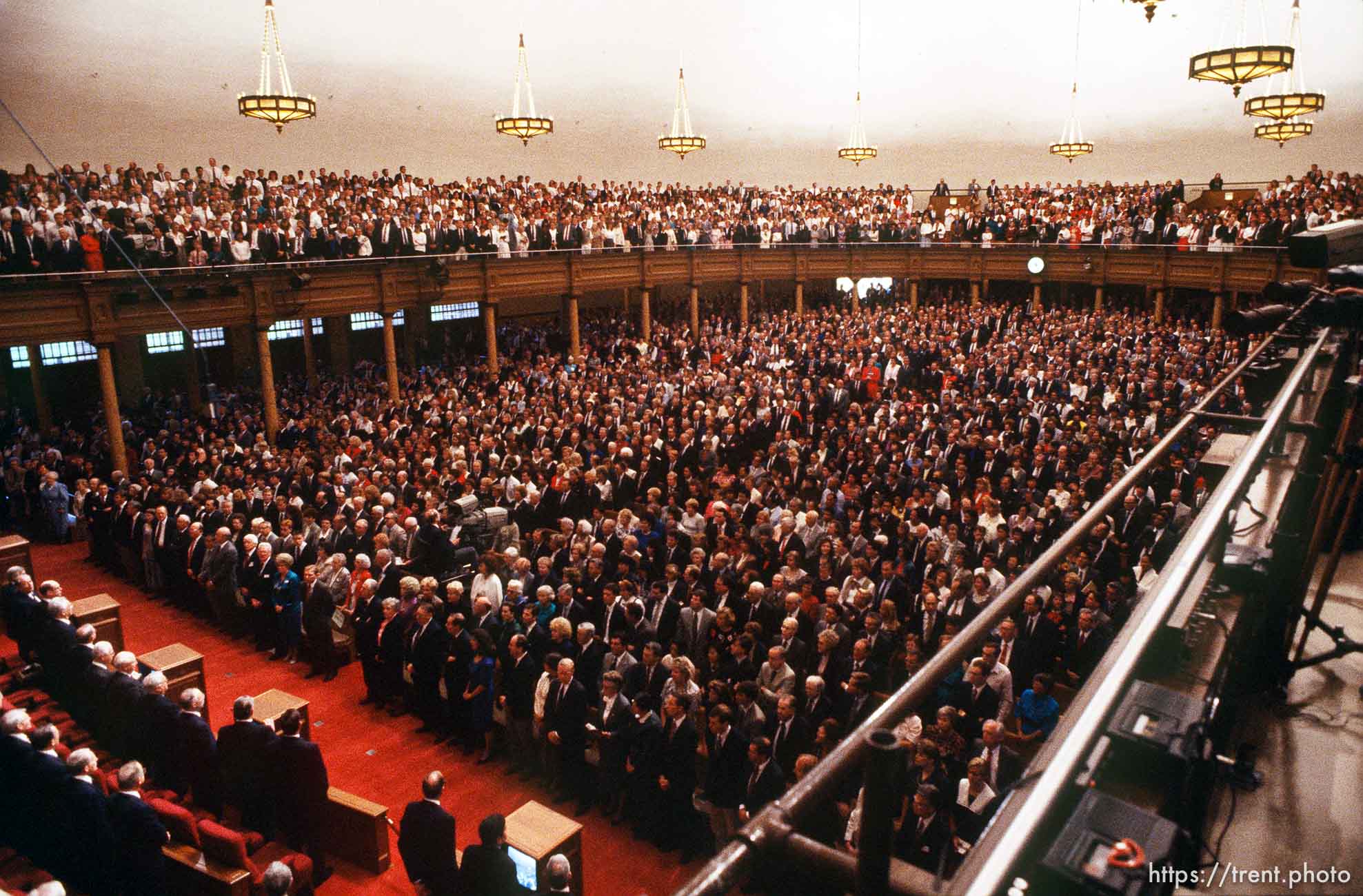 Congregation in the tabernacle at LDS General Conference