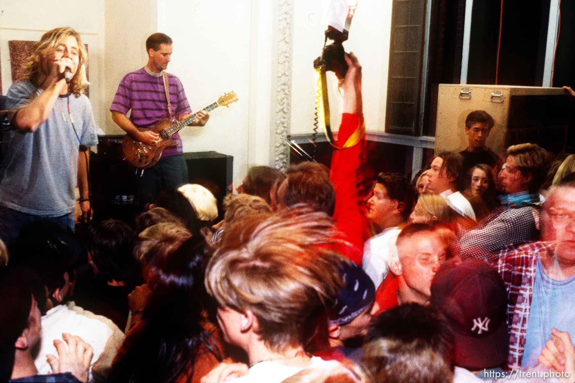 Bad Yodelers at the Pompoudor. Rick Egan shooting (red sleeve)