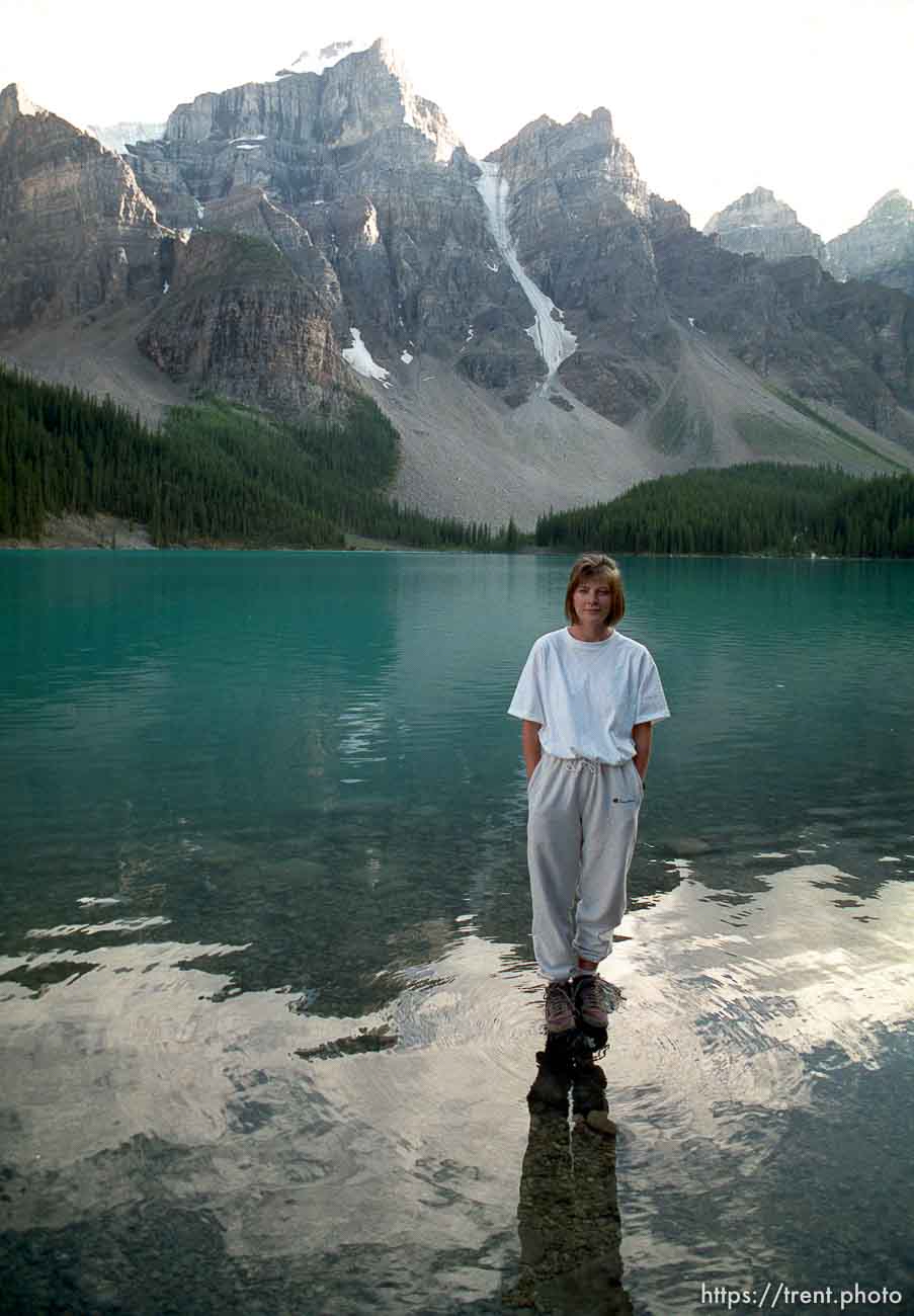 L on a rock in Lake Moraine