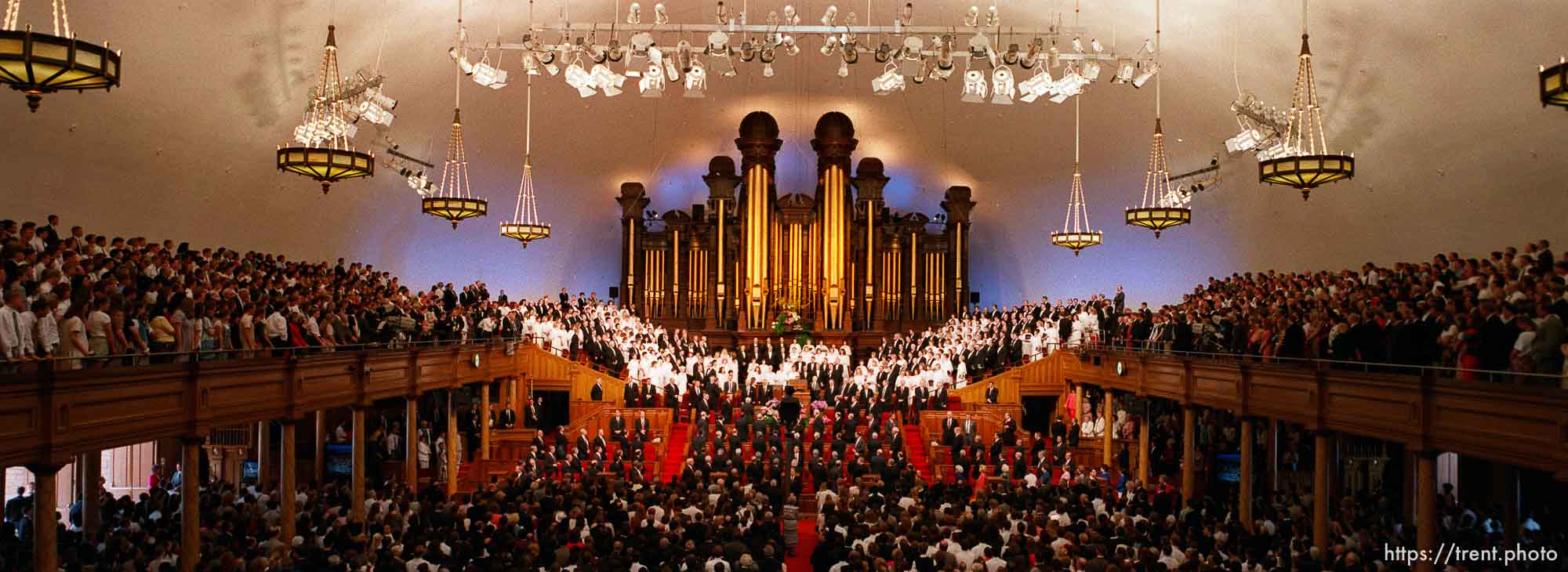 LDS Tabernacle during General Conference