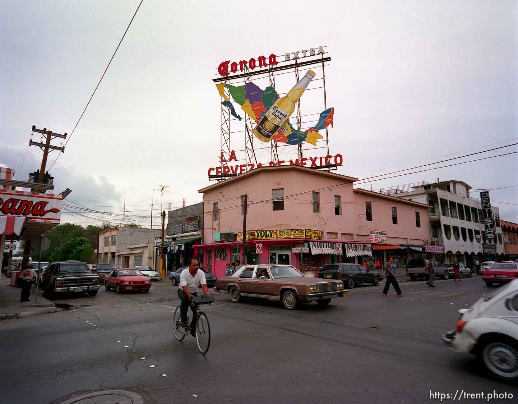 Street scene, Nuevo Laredo.