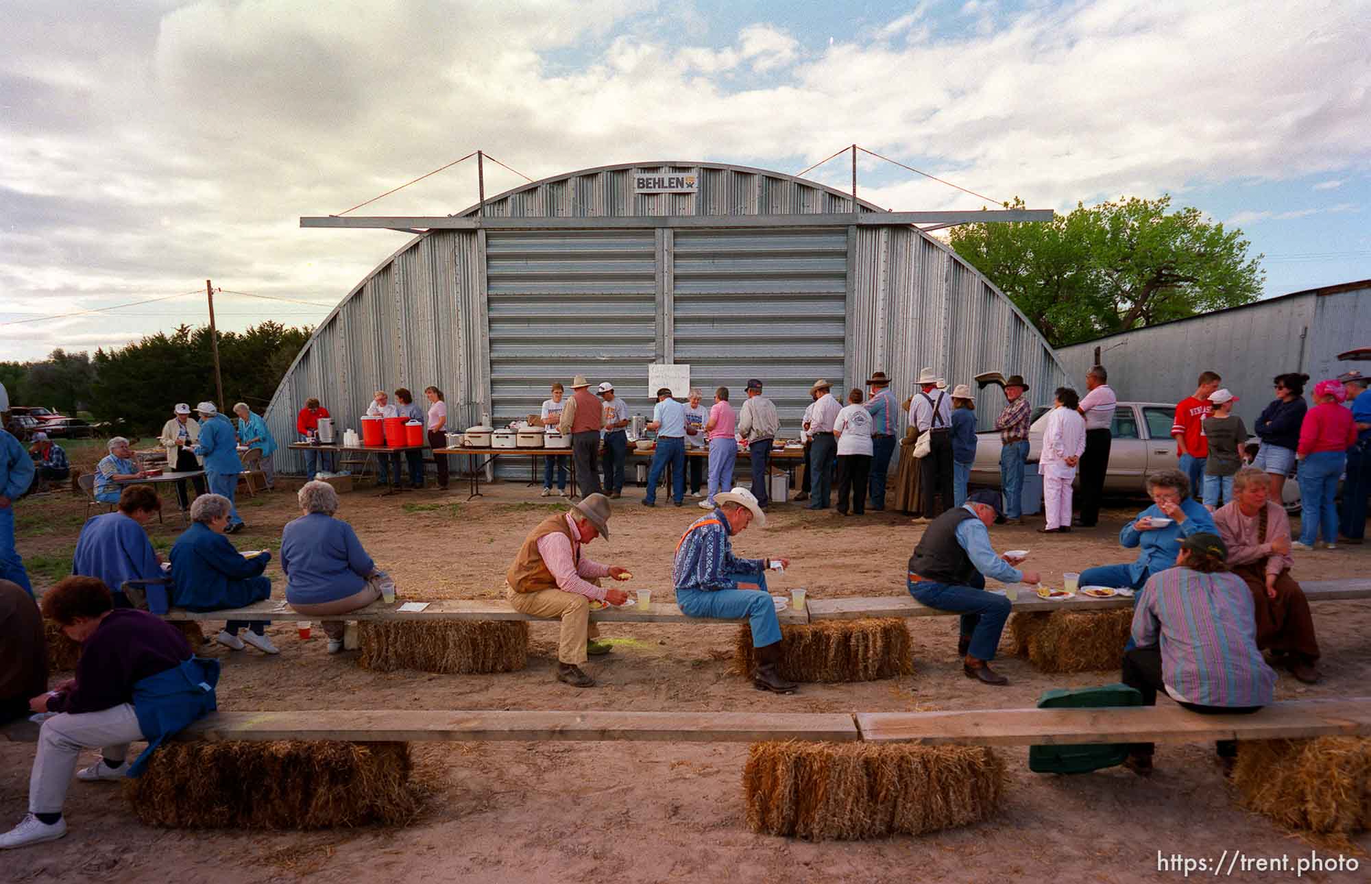 Ham & Bean fundraiser dinner along the Mormon Trail.