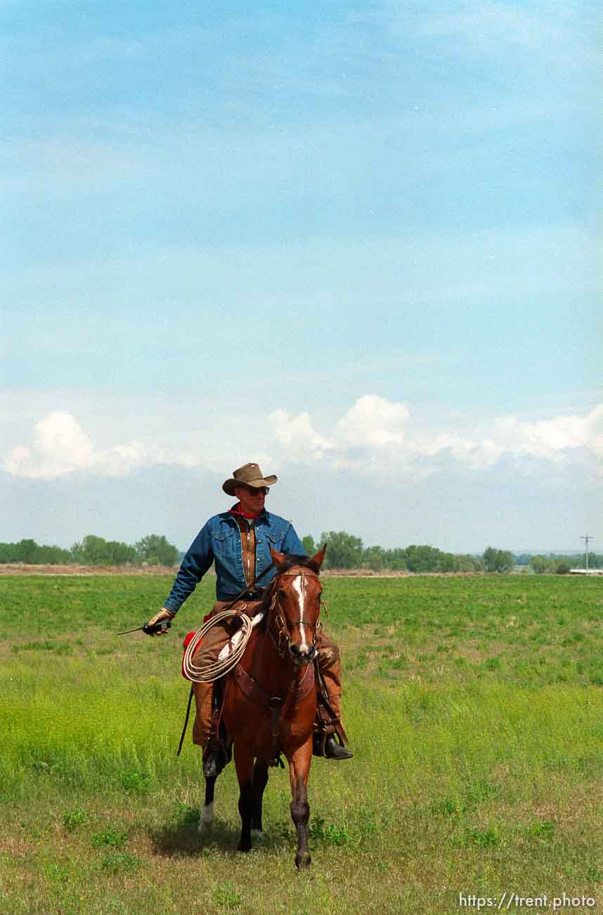 Joe Vogel, wagon-master for Nebraska on the Mormon Trail Wagon Train.