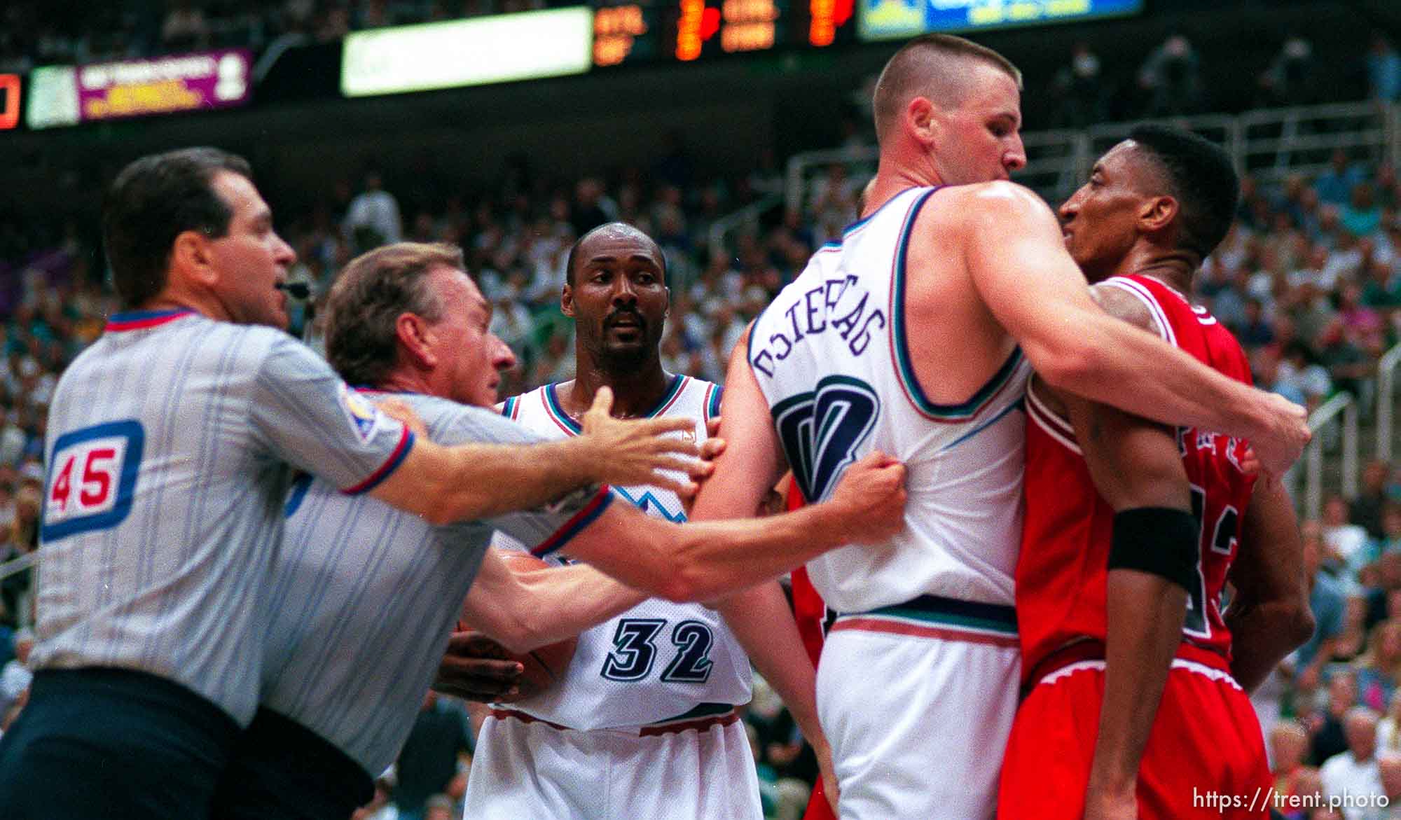 Utah Jazz v Chicago Bulls, NBA Finals game 4 – Trent.Photo