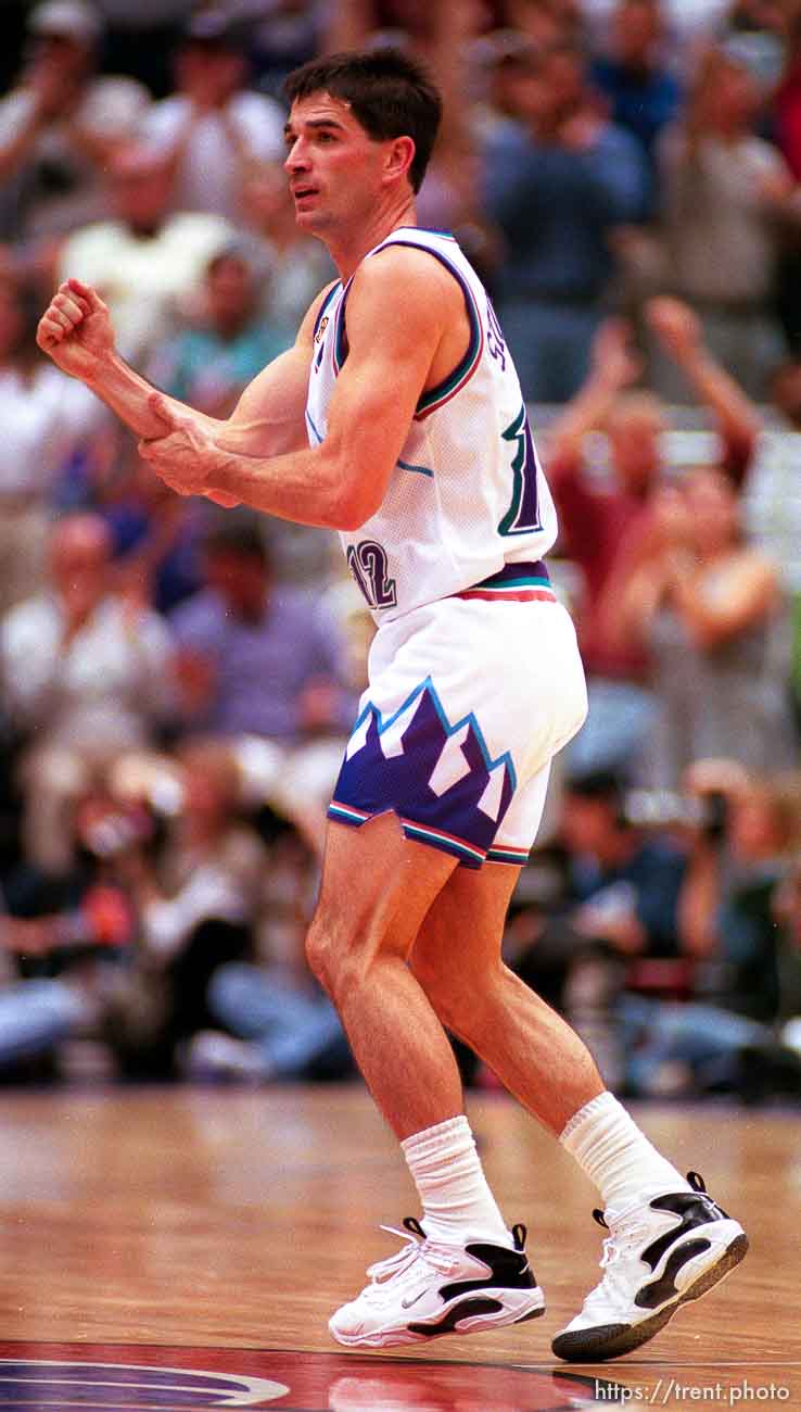 Utah's John Stockton complains about a non-call at the NBA Finals Game four, Utah Jazz vs Chicago Bulls.