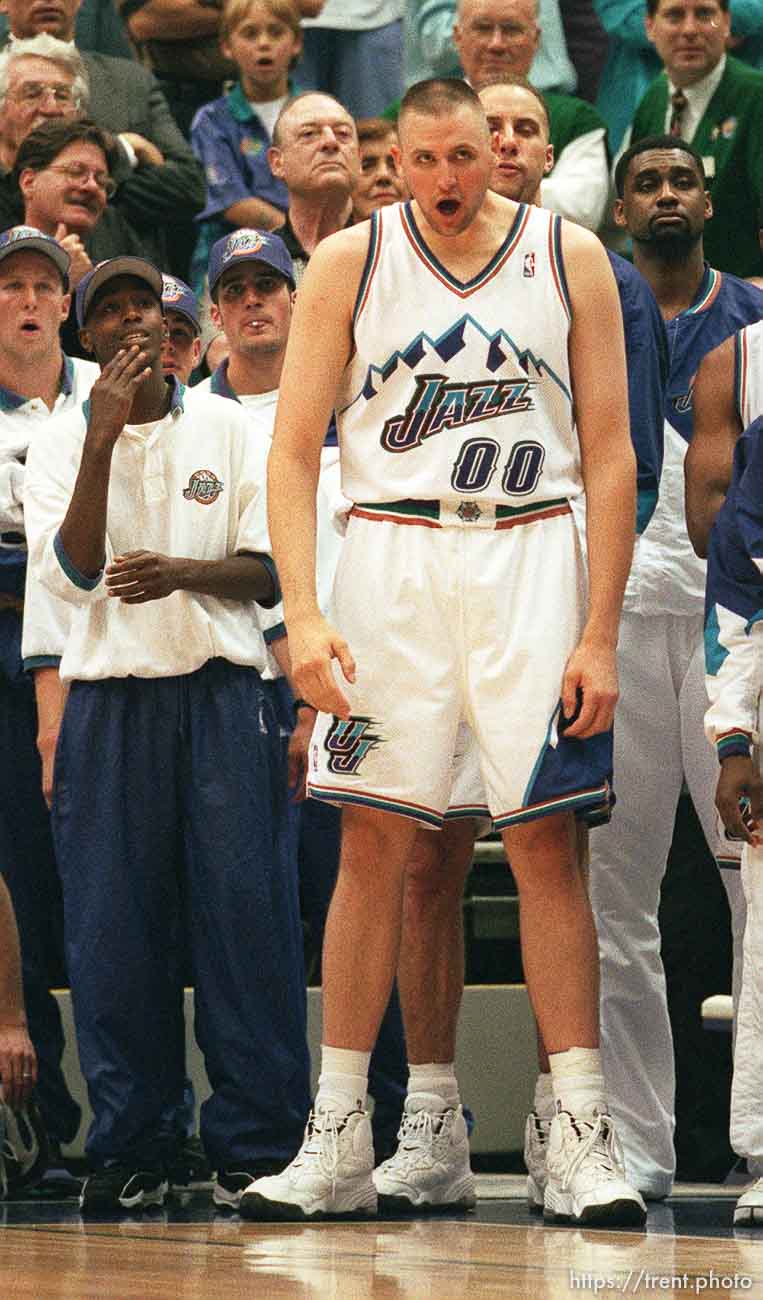 Greg Ostertag's jaw drops as Jeff Hornacek misses a free throw in the final moments of overtime at Utah Jazz vs. San Antonio Spurs, game 2, 2nd round, NBA Playoffs.