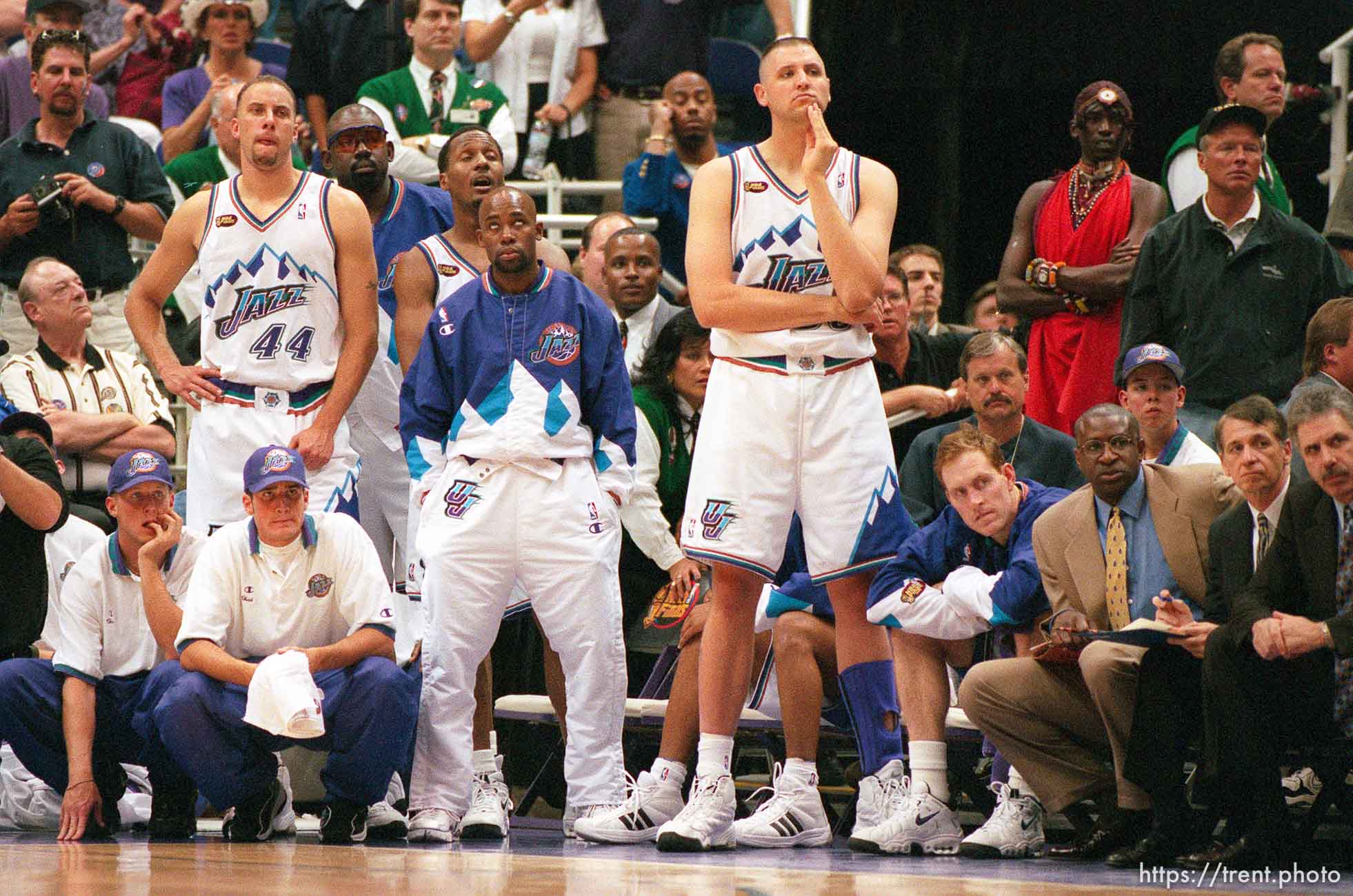 Jazz bench bummed in final seconds of loss at Jazz vs. Bulls game 2, NBA Finals. Bulls won. Greg Foster, Jacque Vaughn, Greg Ostertag.