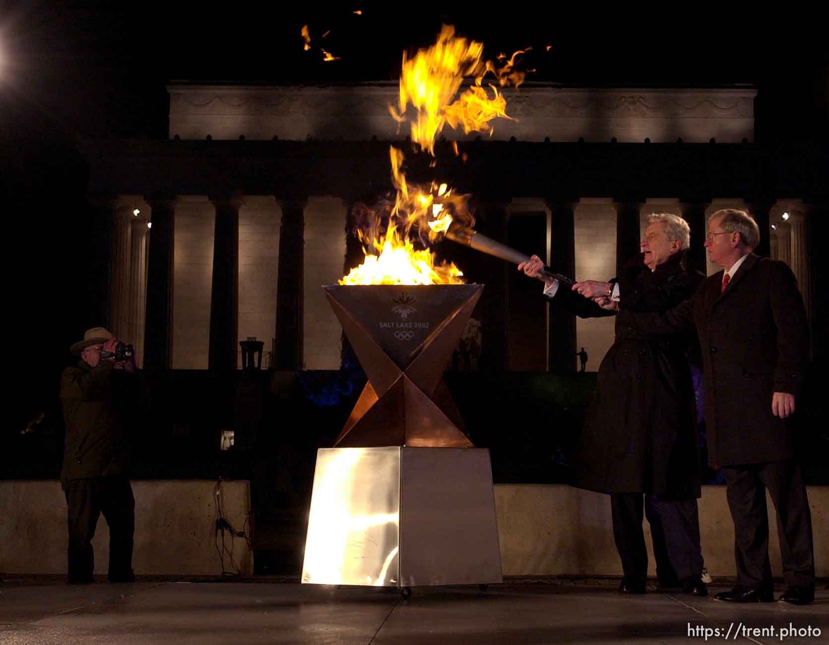 Lighting of the Olympic cauldron at the Lincoln Memorial. 12.21.2001, 5:49:16 PM