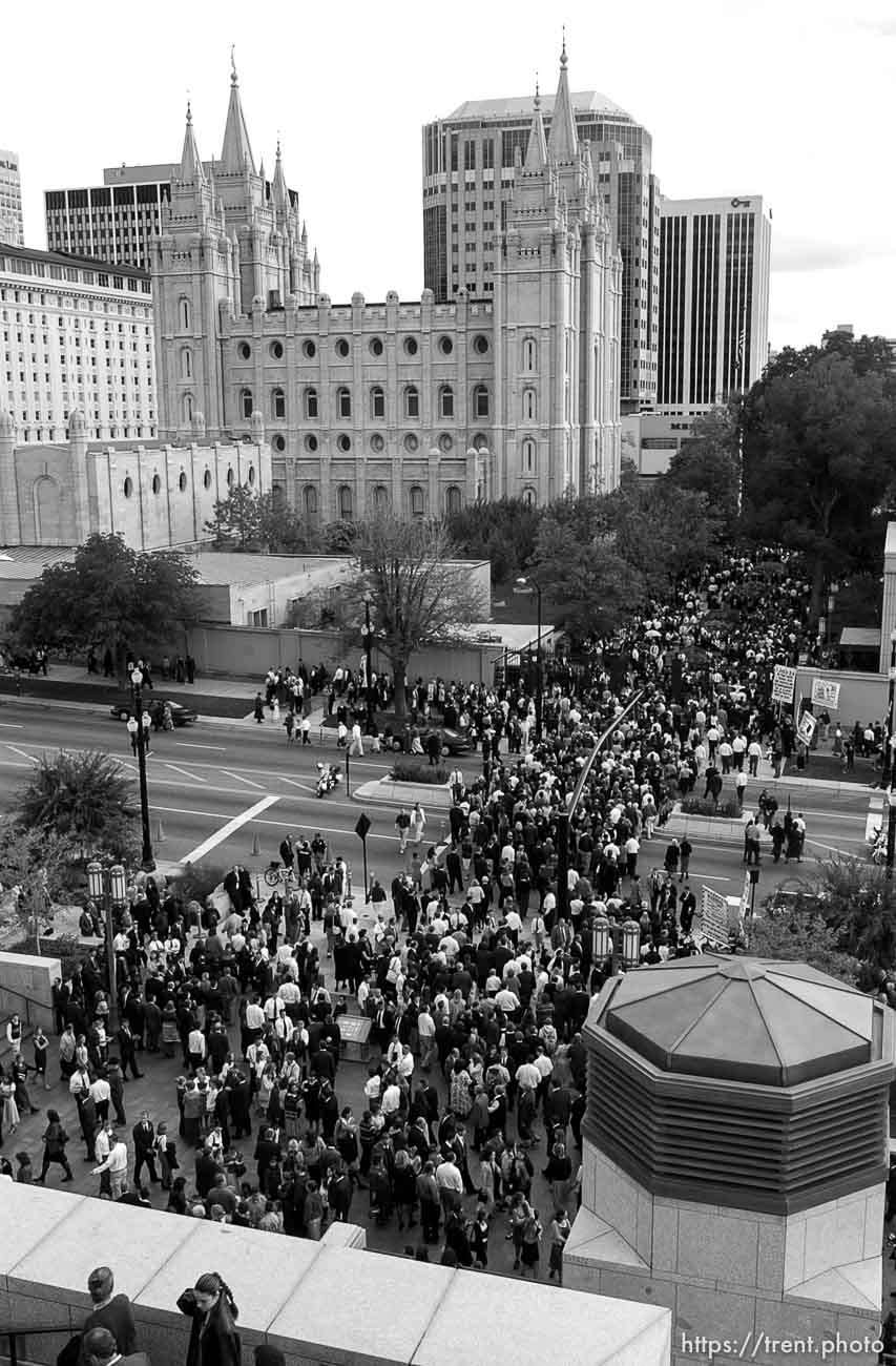 The 172nd semiannual General Conference of the LDS Church. 10.05.2002, 4:14:41 PM