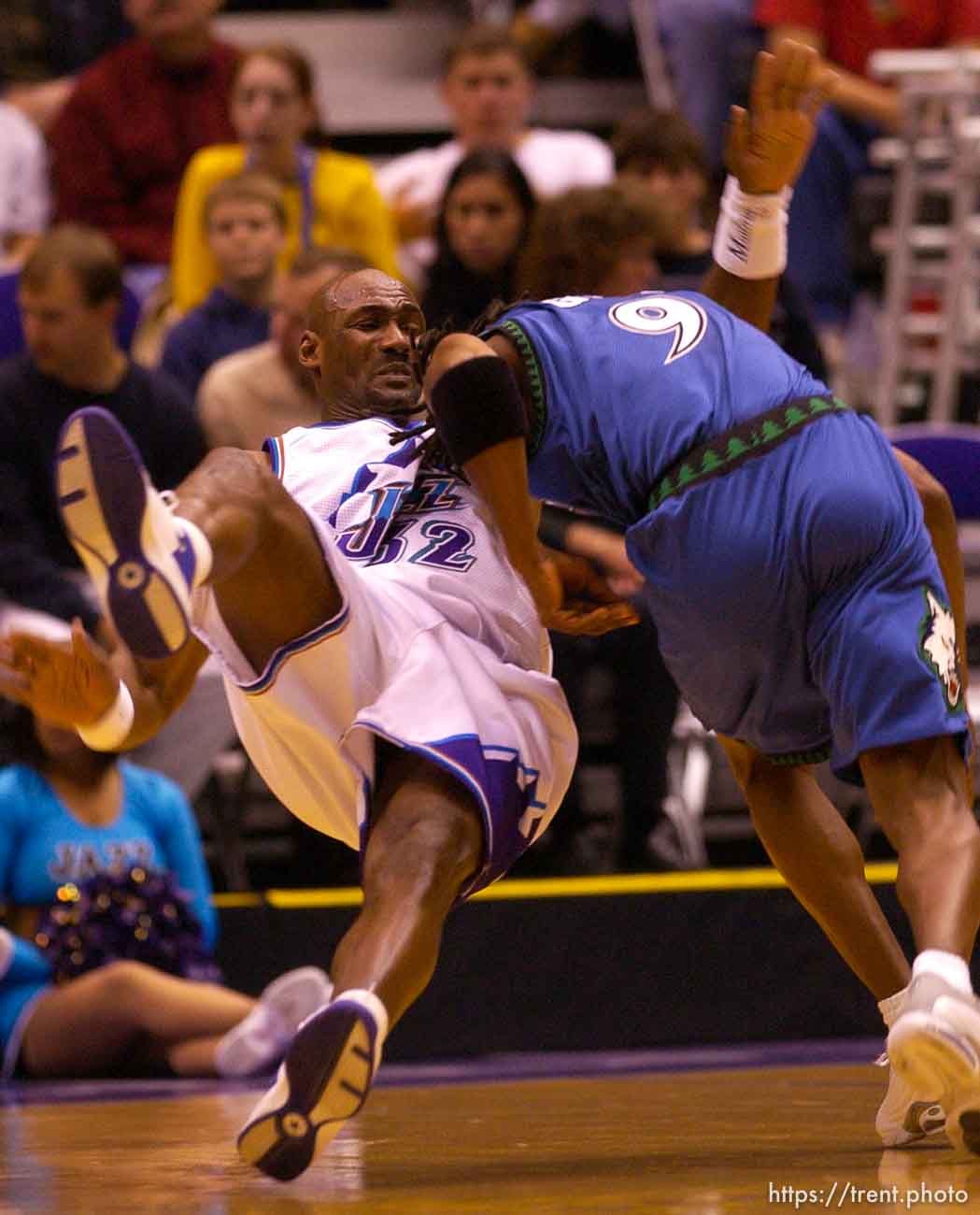 Salt Lake City - Karl Malone. Utah Jazz vs. Minnesota Timberwolves.  11.29.2002, 7:25:49 PM