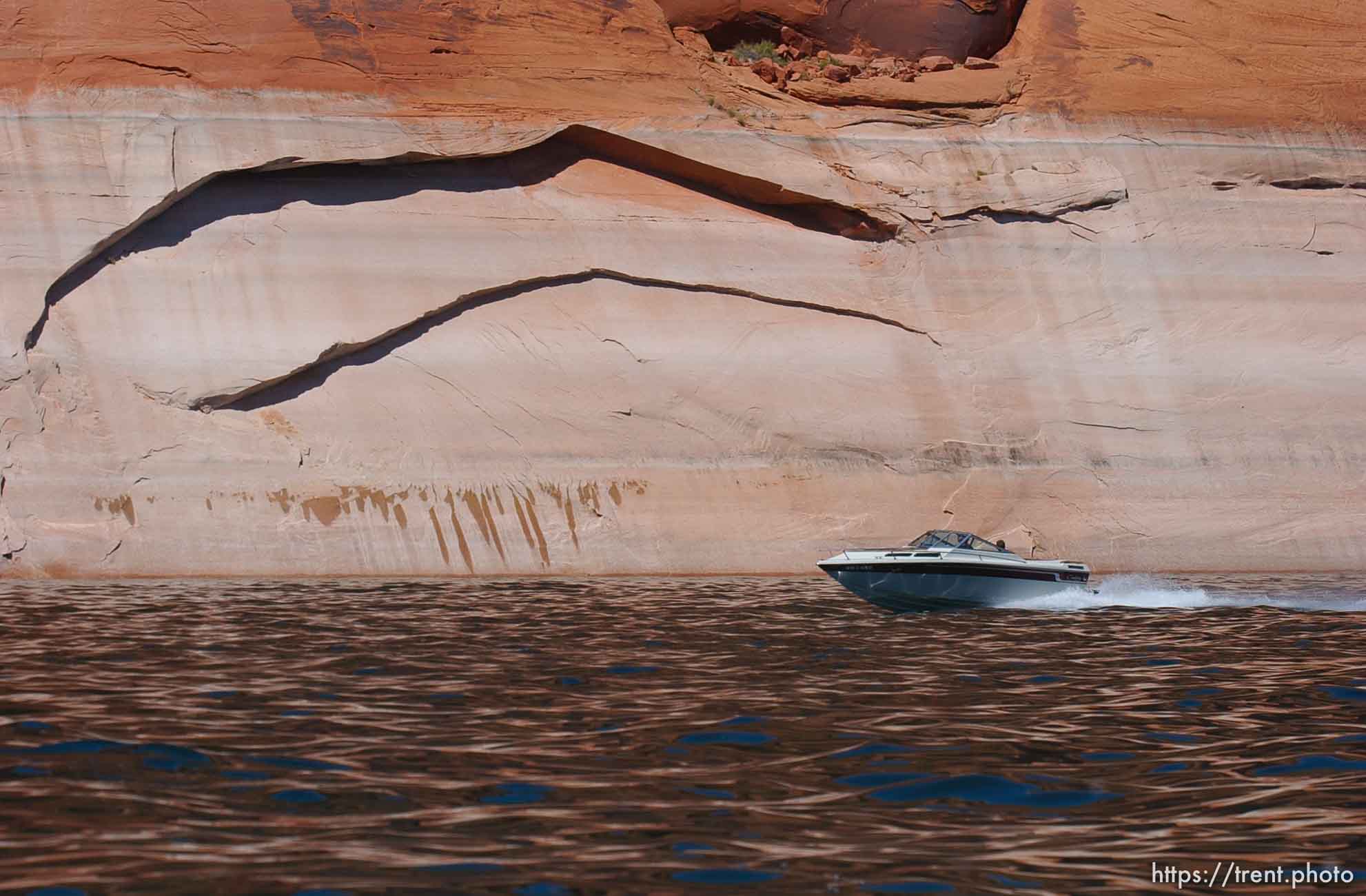 Landmarks which had previously been submerged in Glen Canyon are now becoming visible with the lower water levels in Lake Powell. 05.10.2003, 2:44:35 PM