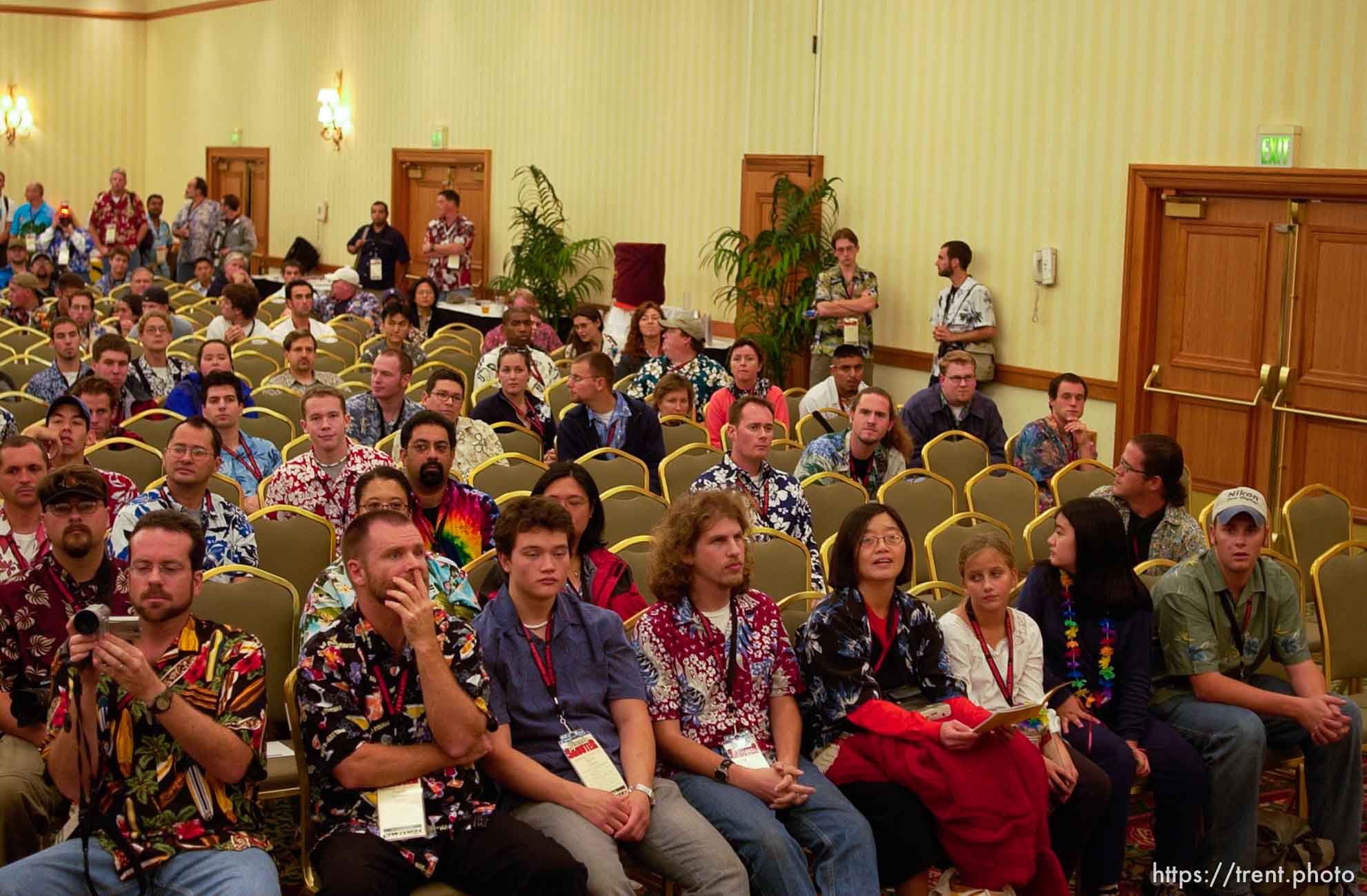 crowd shots. Sportsshooter luau and workshop.