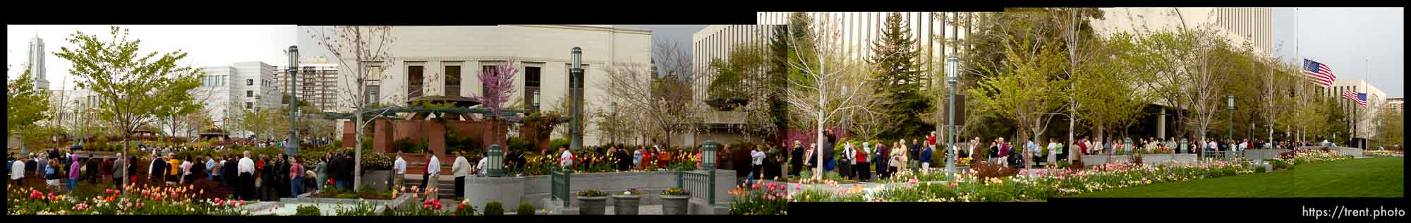 The line for the viewing of Marjorie Hinckley, wife of LDS President Gordon B. Hinckley.