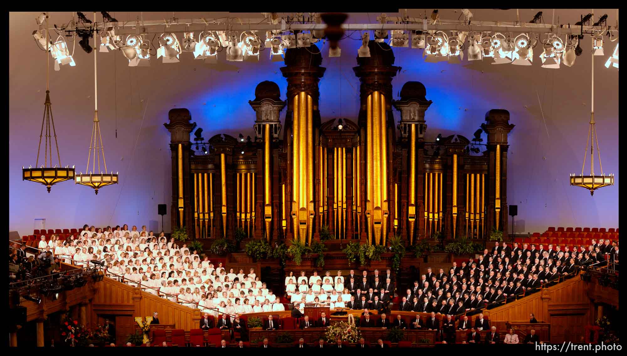 Mourners and the Mormon Tabernacle Choir at the funeral of Marjorie Hinckley, wife of LDS President Gordon B. Hinckley, in the Tabernacle on Temple Square.