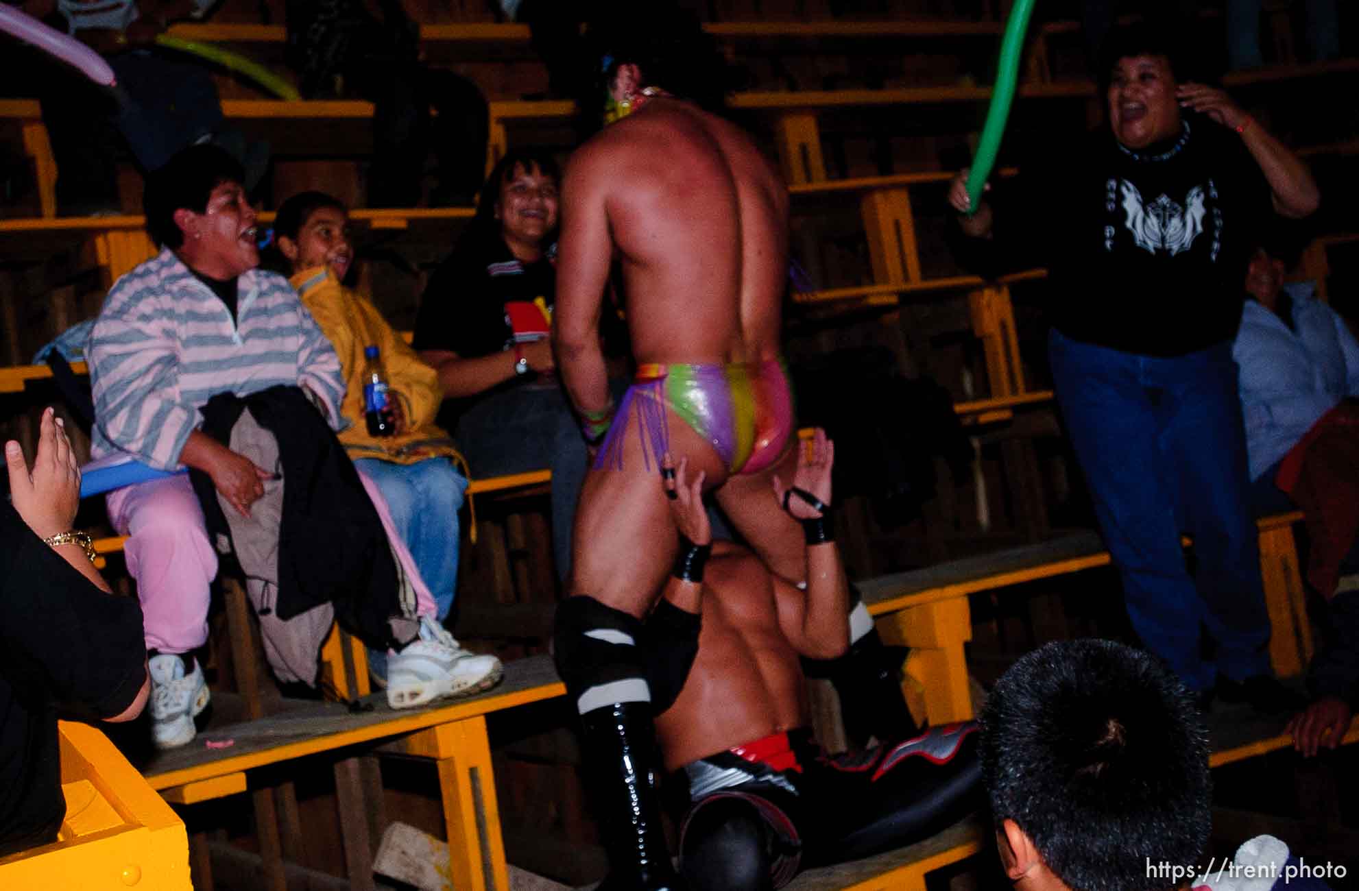 luche libre professional wrestling; 12.05.2004