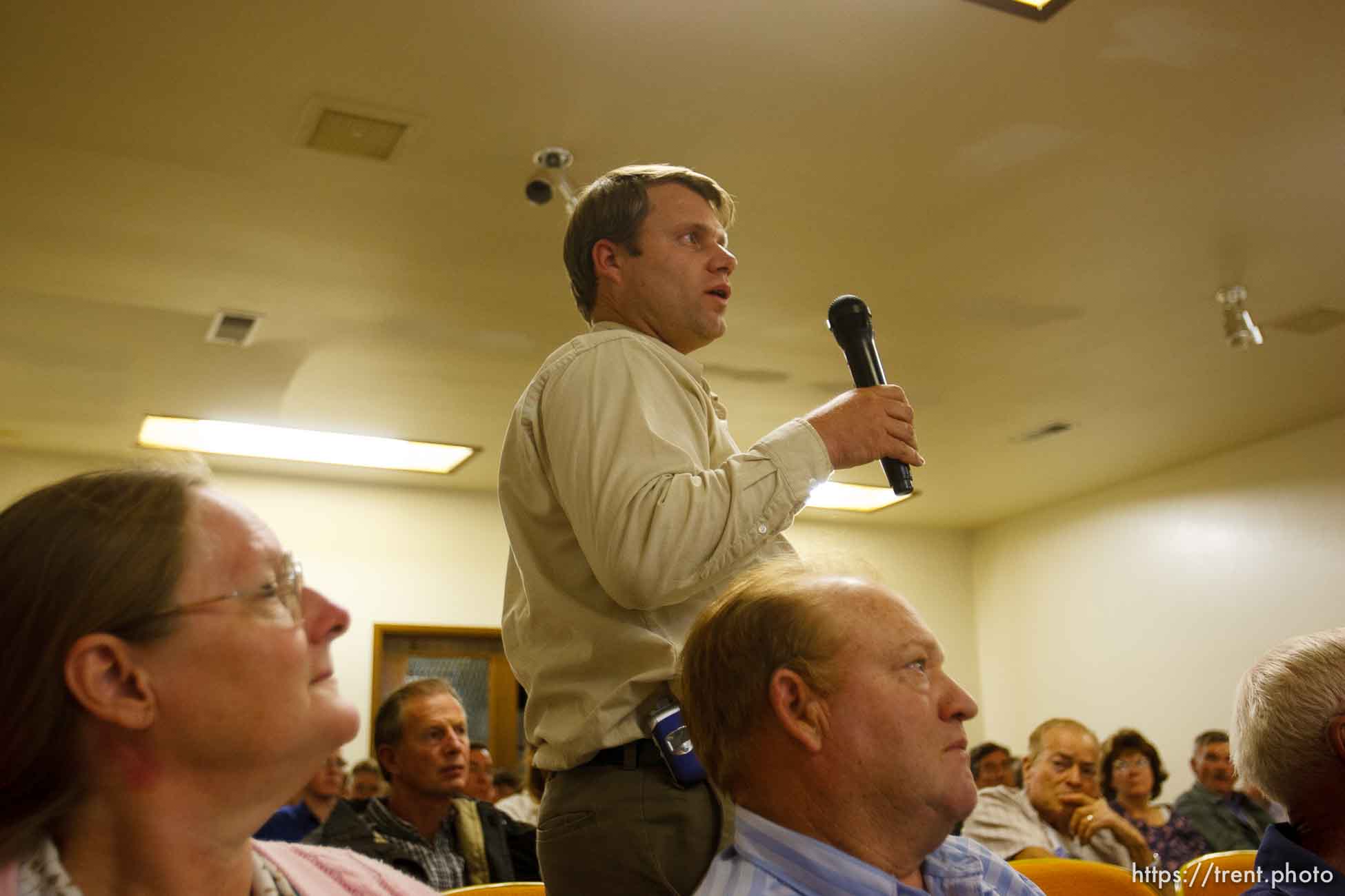 ross chatwin. Bruce Wisan, the court-appointed special fiduciary of the UEP trust, during a meeting in Hildale, Utah, to answer questions regarding property and tax issues.