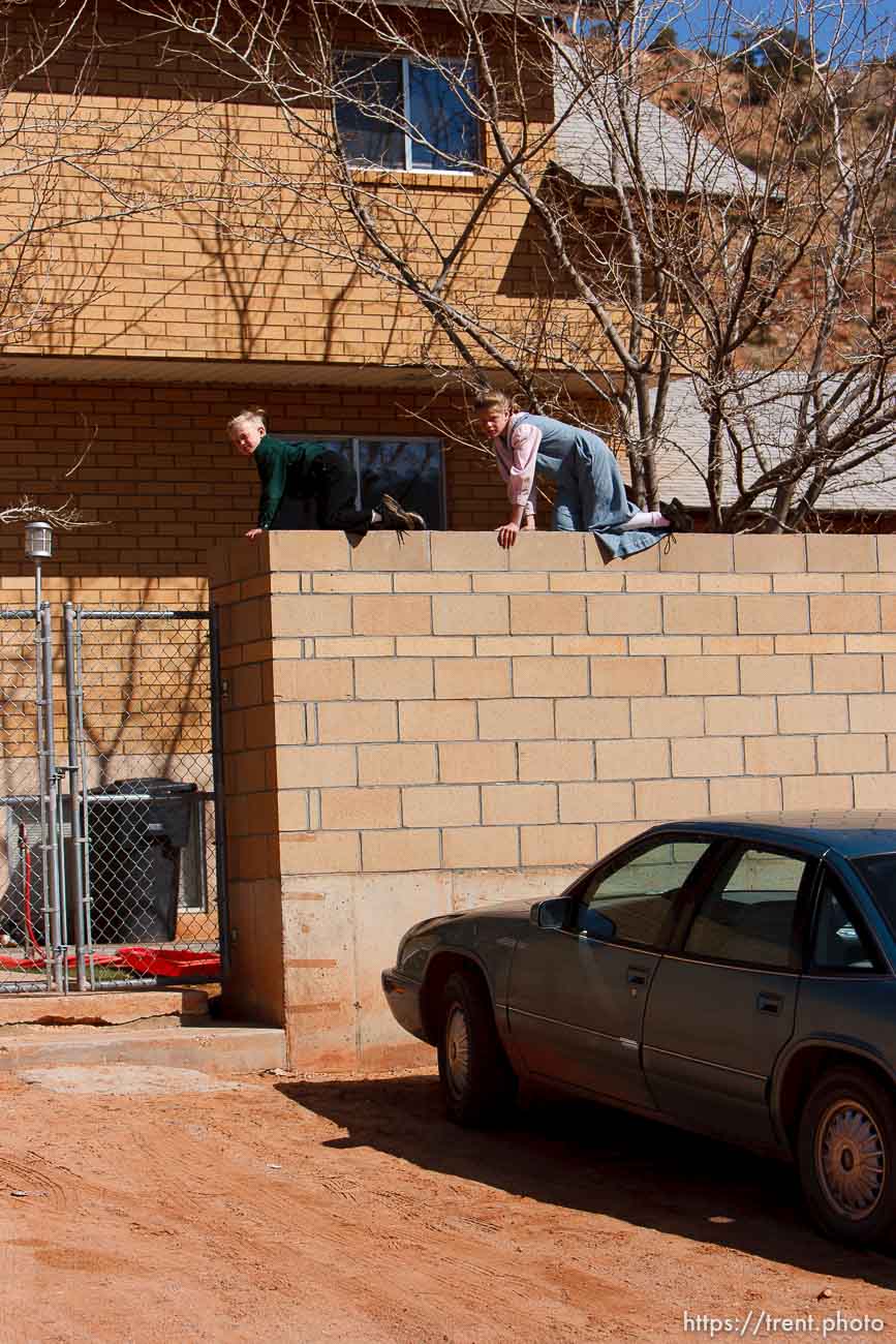 kids on wall