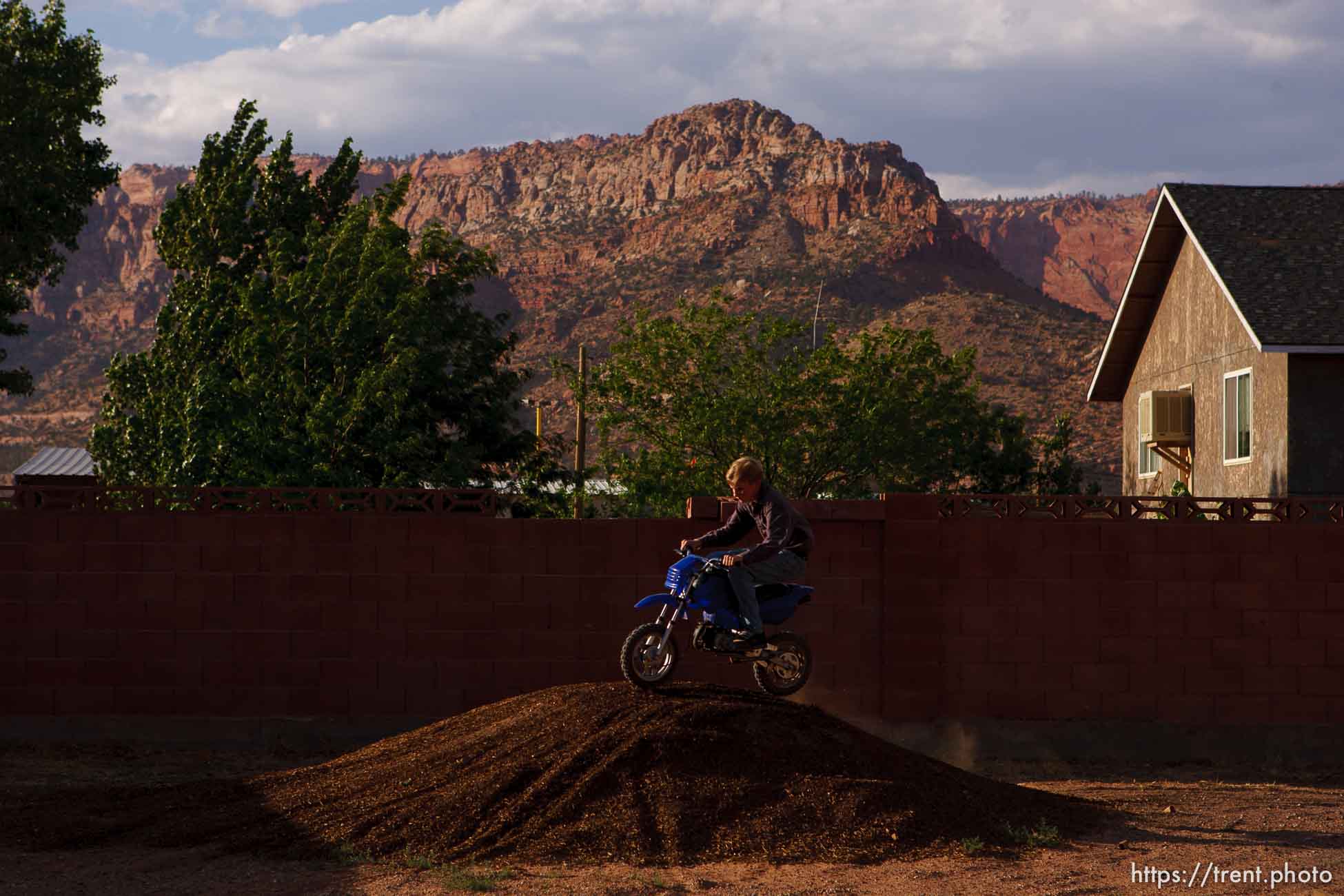 Richard Holm with his children in Colorado City.