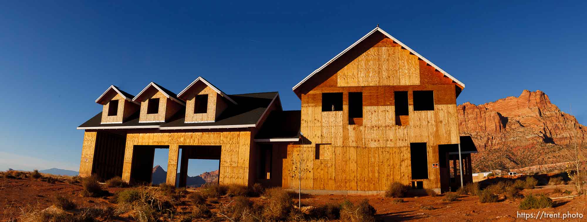 polygamist house under construction in Hildale.