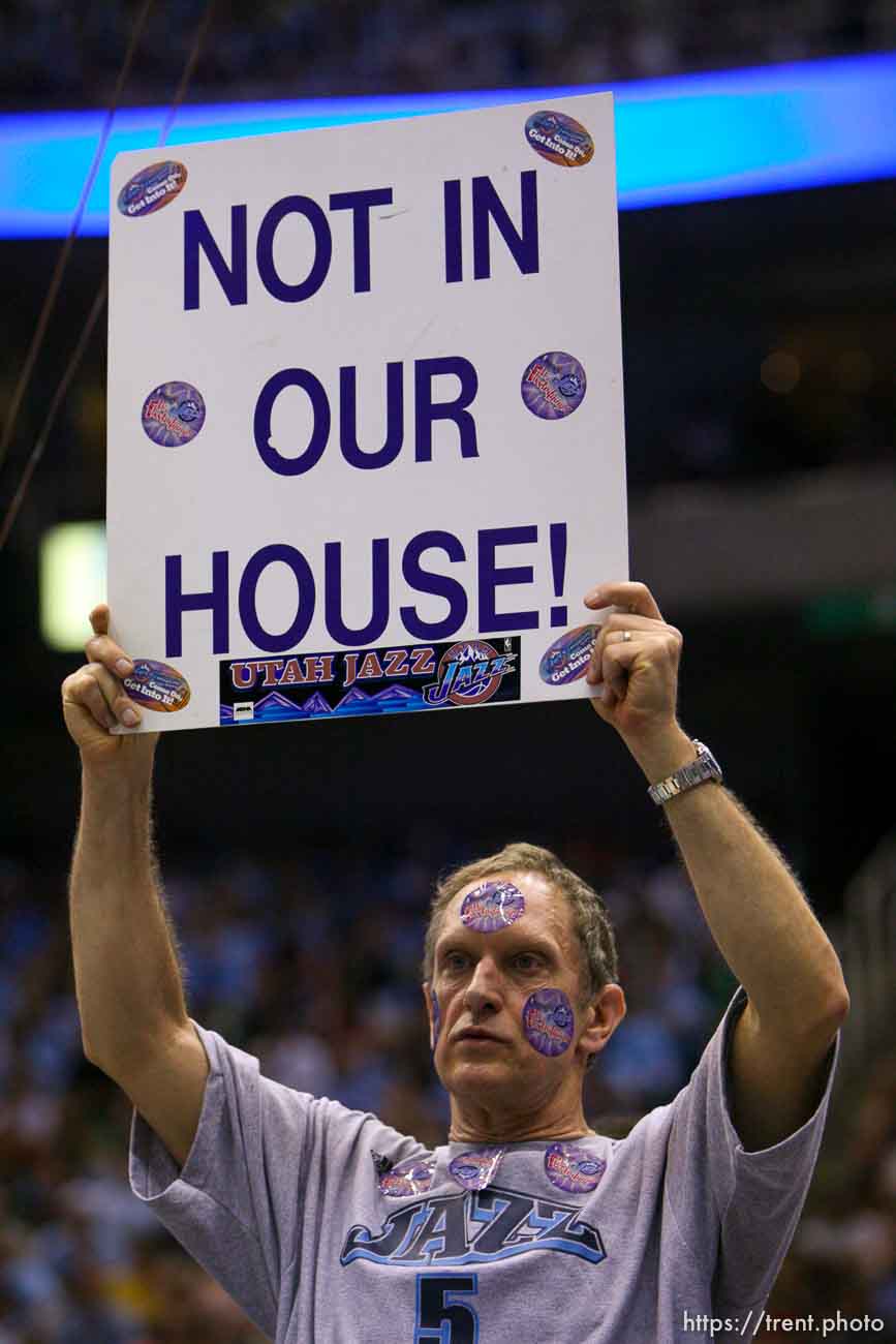 dr. richard anderson, fan. Salt Lake City - Utah Jazz vs. San Antonio Spurs, Western Conference Finals game four at EnergySolutions Arena.
5.28.2007&#x01;