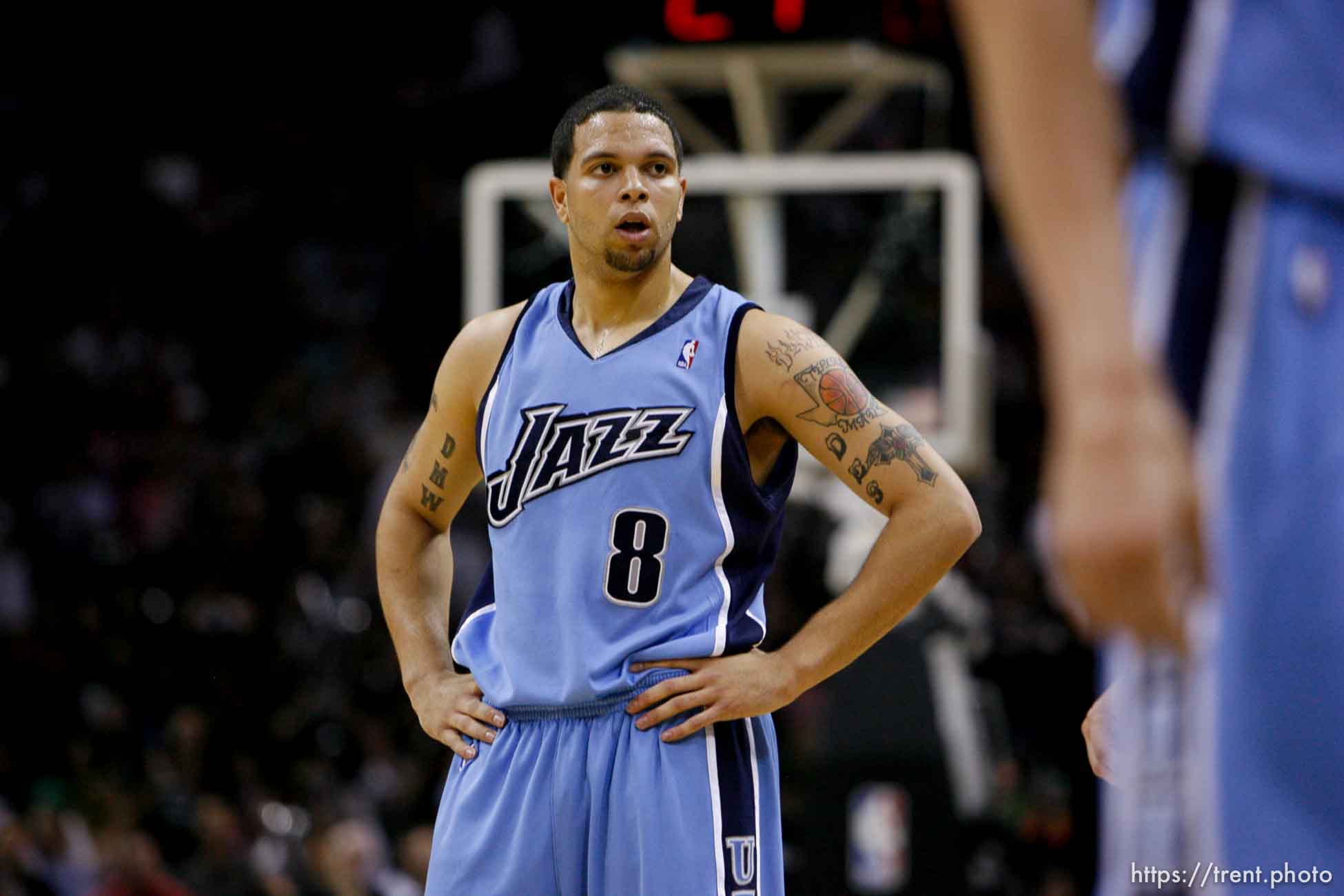 San Antonio - Utah Jazz guard Deron Williams (8) in the first quarter as the Jazz fall behind. Utah Jazz vs. San Antonio Spurs, Western Conference Finals game five at the AT&T Center.
5.30.2007&#x01;