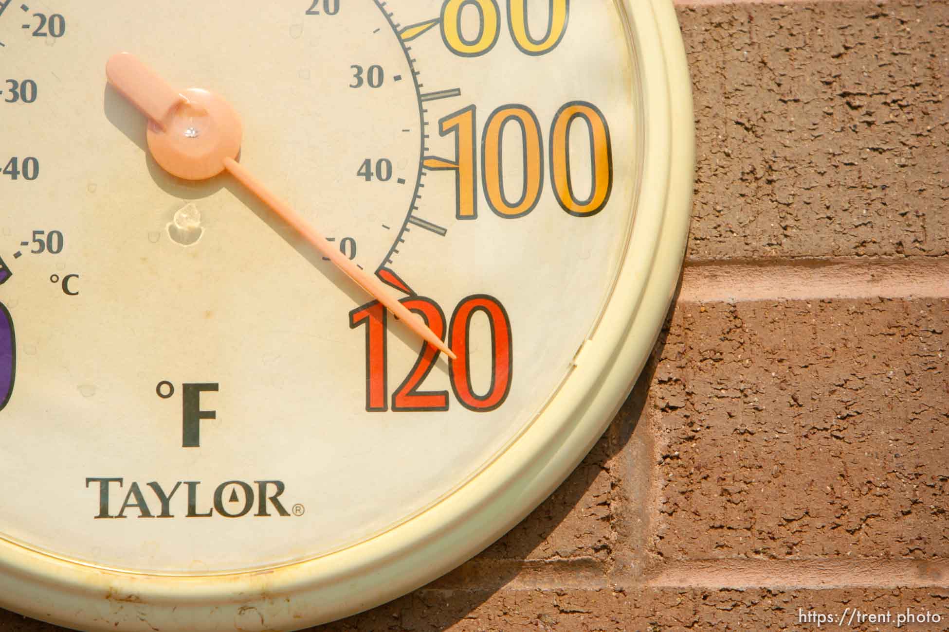 St. George - If it wasn't really that hot, it sure felt like it. The temperature on the outdoor scale breaks 120 degrees at the St. George city swimming pool as the temperature is well into triple digits Friday afternoon.
; 7.06.2007&#x01;