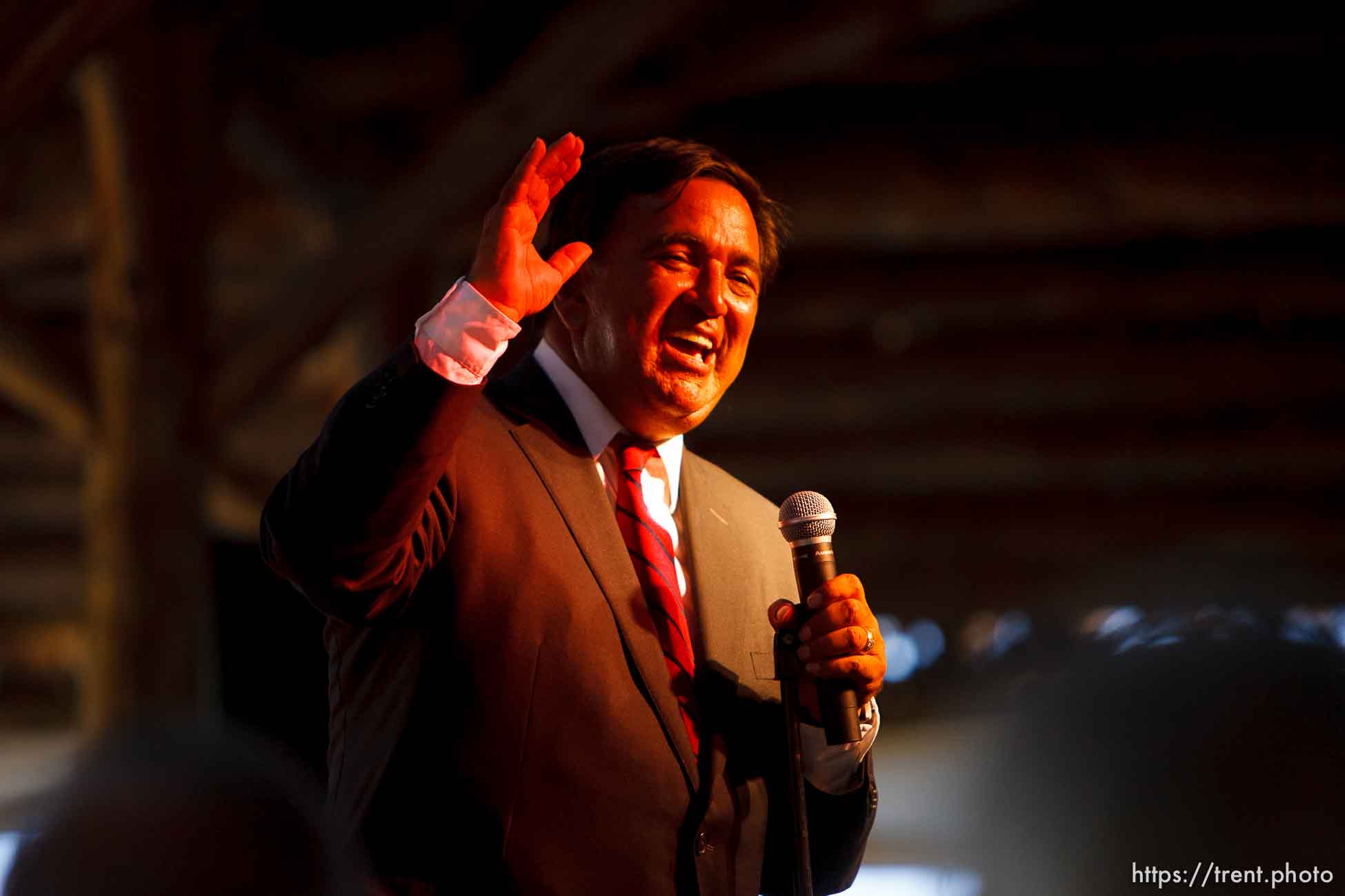 Salt Lake City - New Mexico Governor Bill Richardson attended a dinner held by the Utah Democratic Party Friday night at This Is The Place Heritage Park.