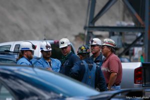 Huntington - Robert Murray, president and CEO of Ohio-based Murray Energy Corp, led reporters on a tour of the Crandall Canyon coal mine Wednesday, where six miners remained trapped.