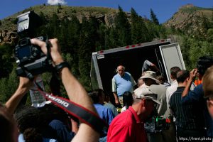 Huntington - Robert Murray, president and CEO of Ohio-based Murray Energy Corp, led reporters on a tour of the Crandall Canyon coal mine Wednesday, where six miners remained trapped.