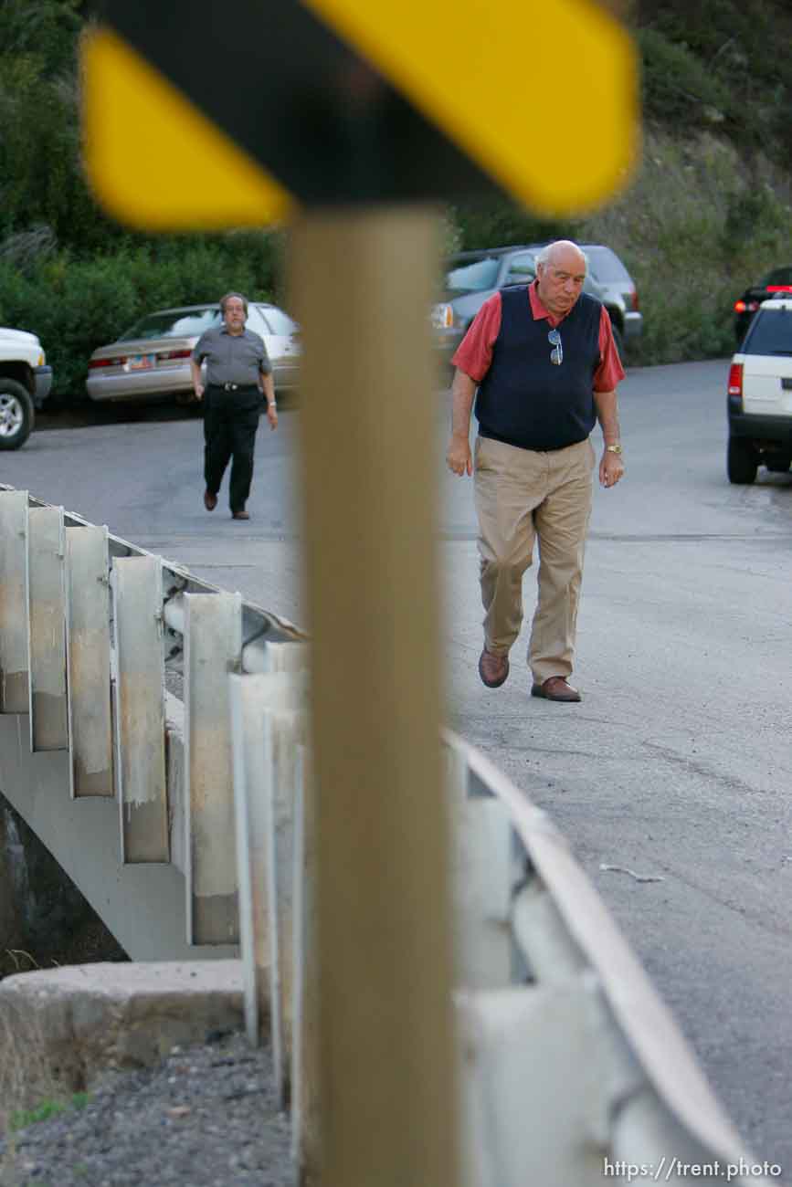 Huntington - Robert Murray, Murray Energy Corporation President and CEO, walks to a press briefing Friday evening at the command post for the Crandall Canyon Mine rescue effort.