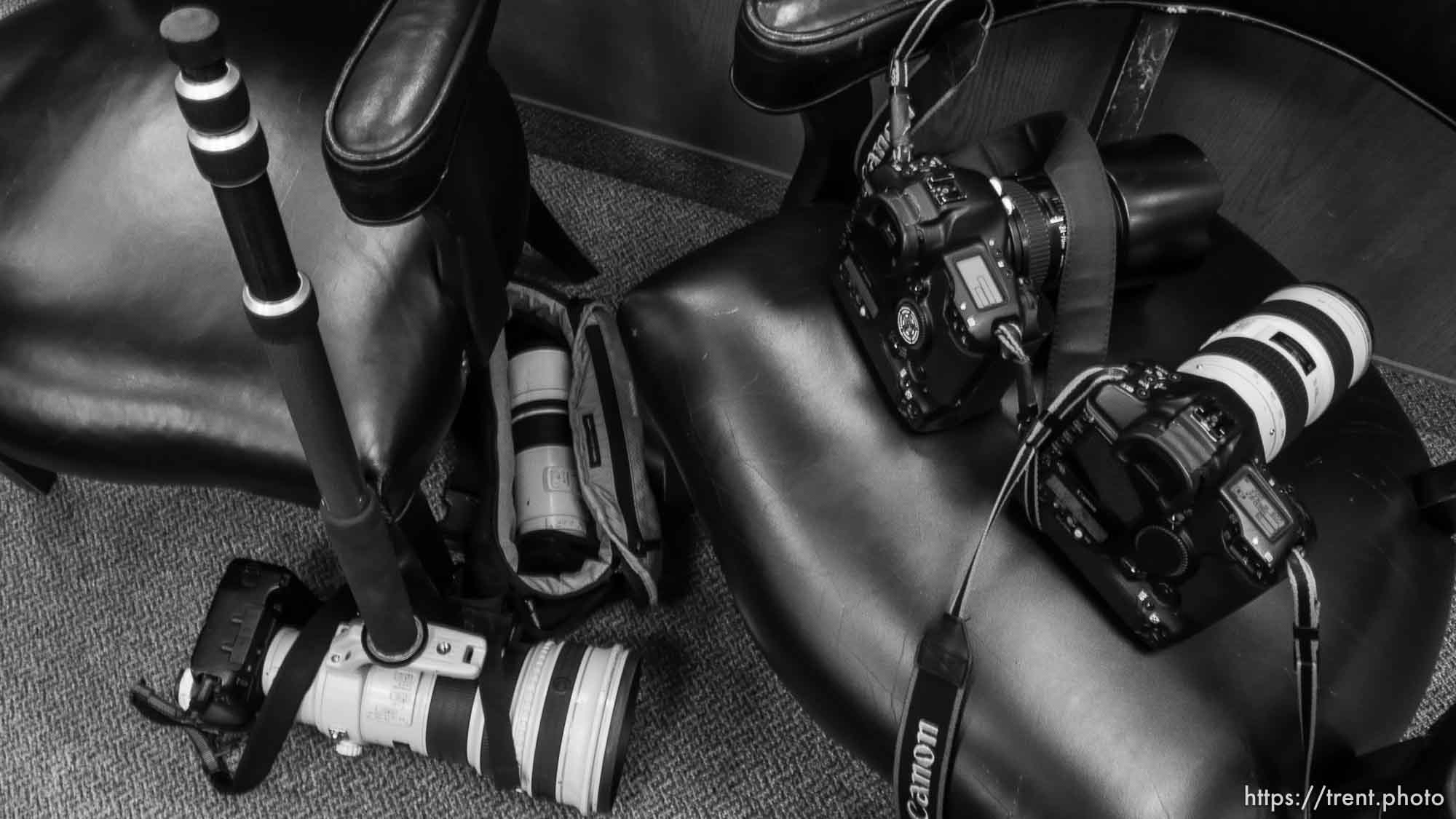 camera equipment in the courtroom for warren jeffs trial