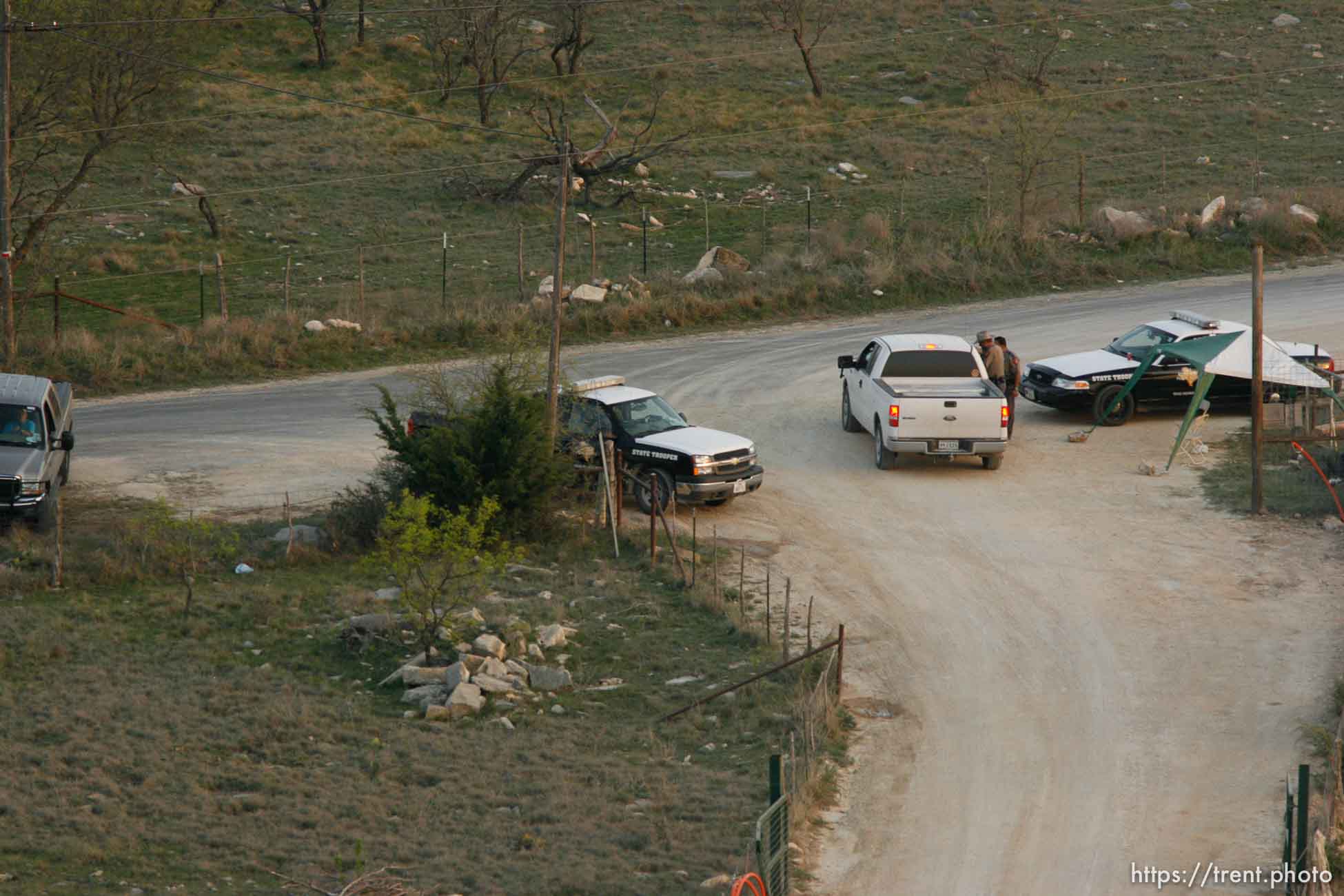 Law enforcement on the YFZ Ranch