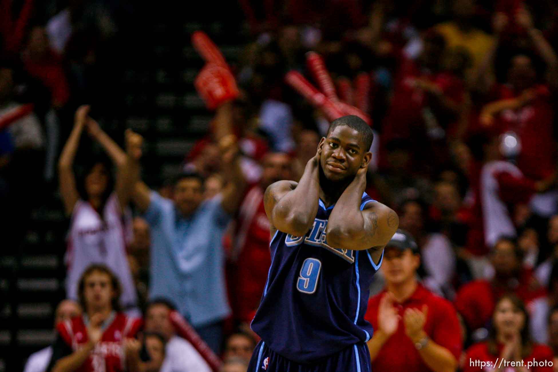 Houston - Utah Jazz vs. Houston Rockets, game five, NBA playoffs Tuesday, April 29, 2008 at the Toyota Center. Utah Jazz guard Ronnie Brewer (9)