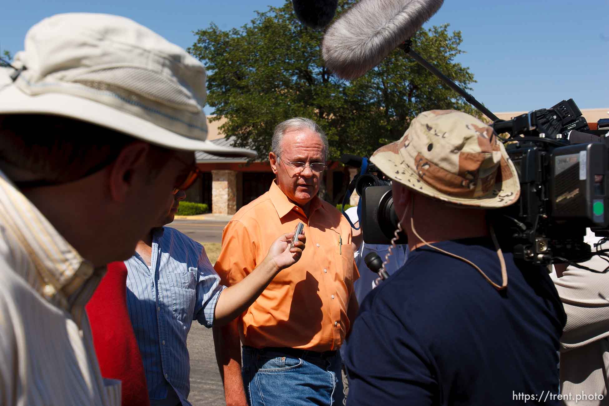 San Angelo - Attorneys gathered at the DFPS at the Ralph R. Chase building Sunday, June 1, 2008 to hammer out an agreement to return over 450 children that were taken from the YFZ ranch... Sunday June 1, 2008.