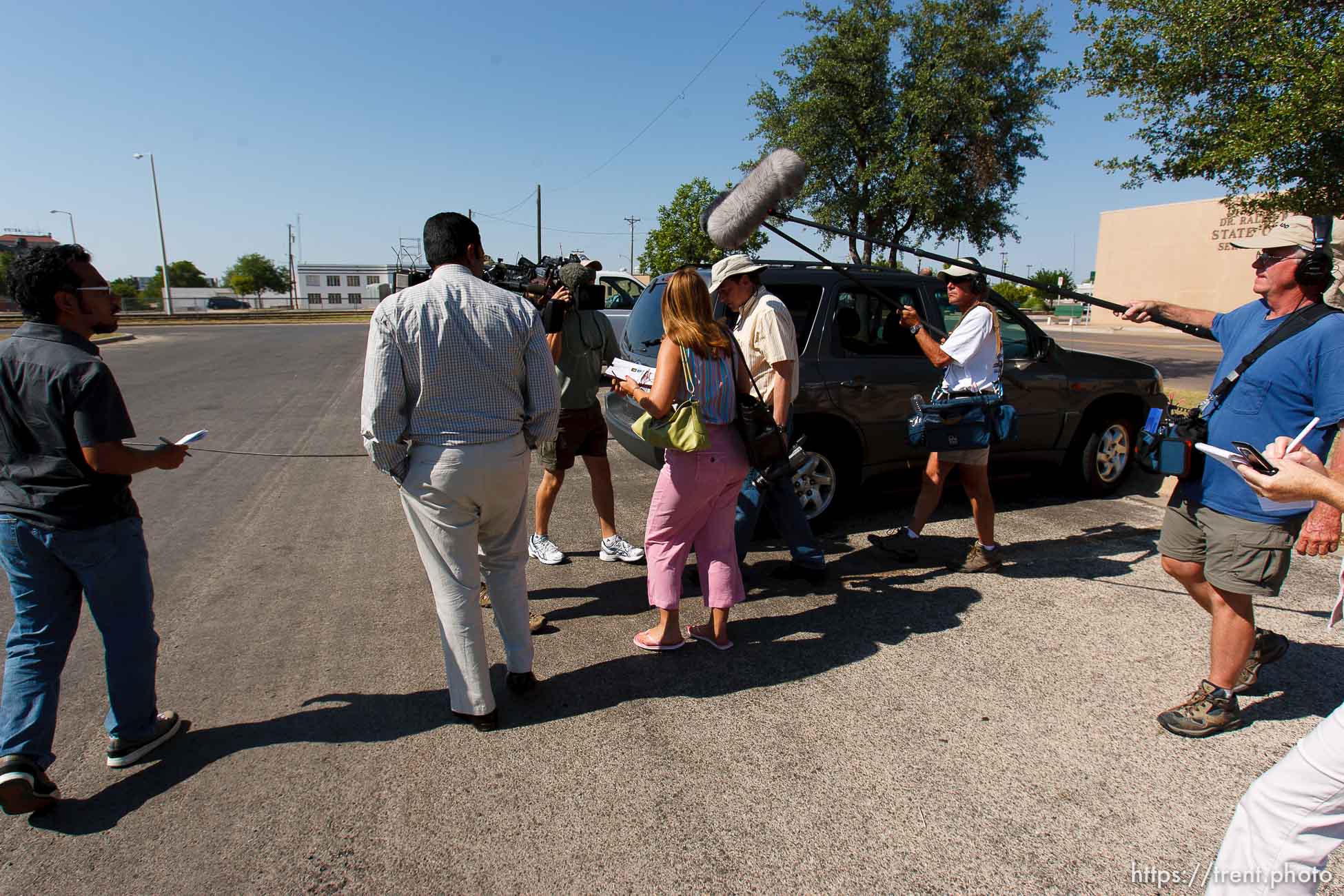 San Angelo - Attorneys gathered at the DFPS at the Ralph R. Chase building Sunday, June 1, 2008 to hammer out an agreement to return over 450 children that were taken from the YFZ ranch... Sunday June 1, 2008.