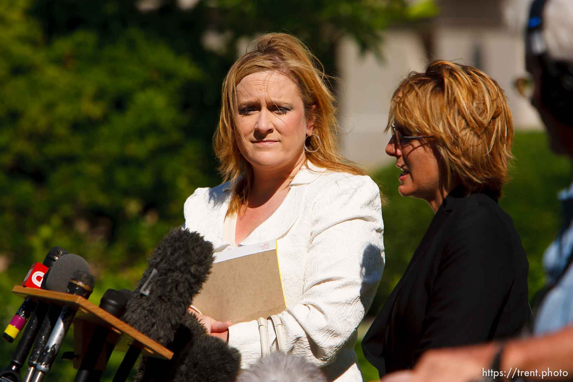 San Angelo - Tom Green County Courthouse Monday, June 2, 2008 where Judge Barbara Walther signed an order to return over 450 children that were taken from the YFZ ranch. Monday June 2, 2008.  andrea sloan, laura shockley