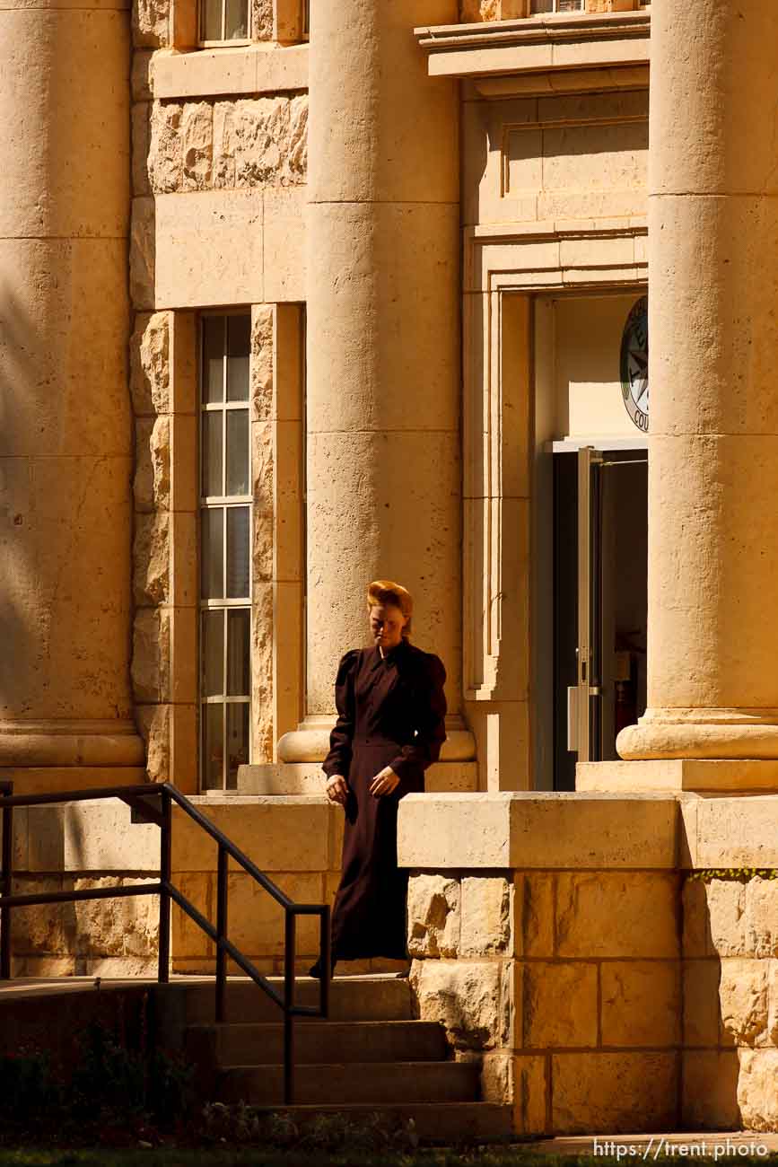 Eldorado - at the Schleicher County Courthouse Tuesday, July 22, 2008, where a grand jury met to hear evidence of possible crimes involving FLDS church members from the YFZ ranch.