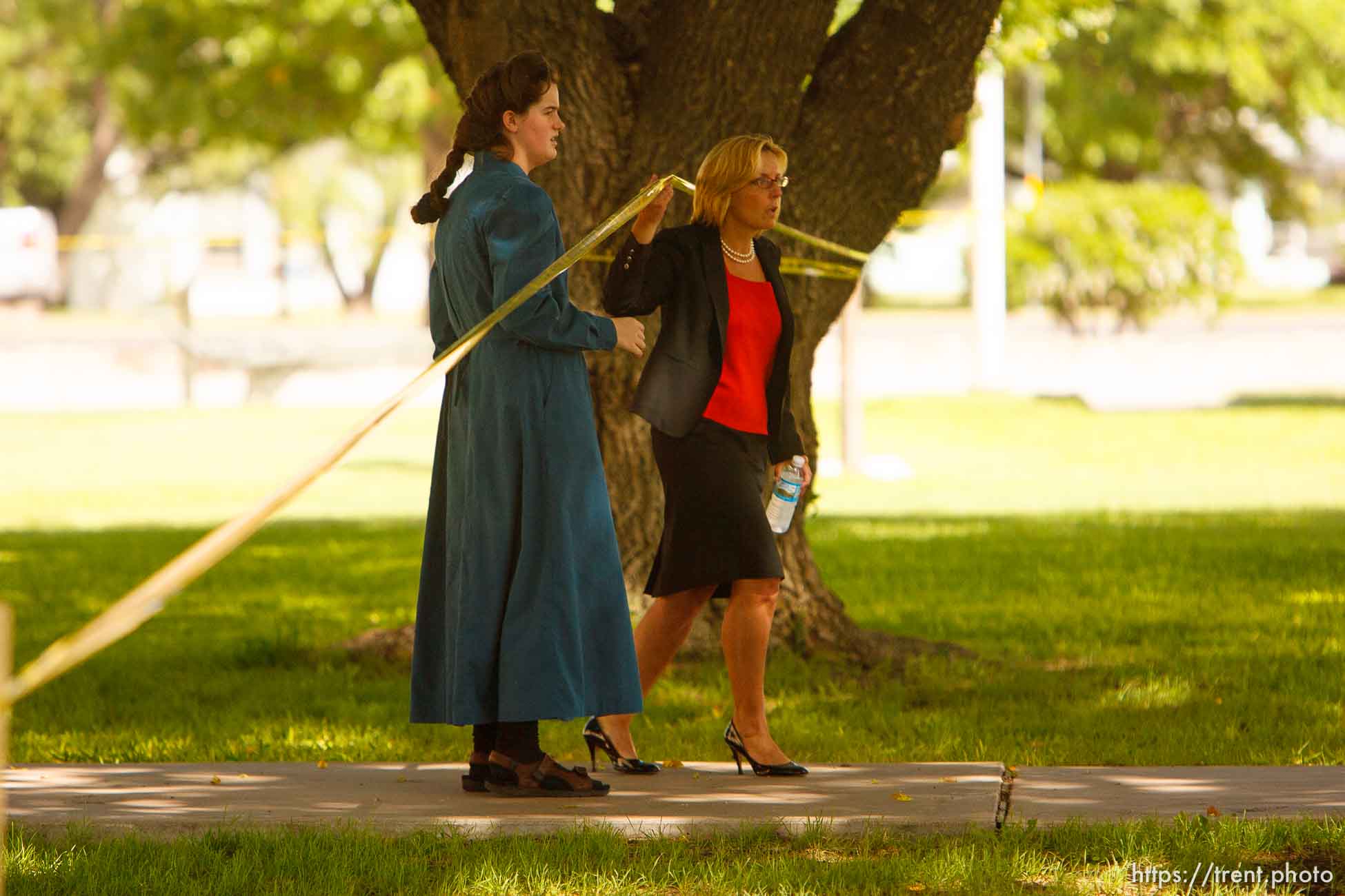 Eldorado - at the Schleicher County Courthouse Tuesday, July 22, 2008, where a grand jury met to hear evidence of possible crimes involving FLDS church members from the YFZ ranch.  andrea sloan