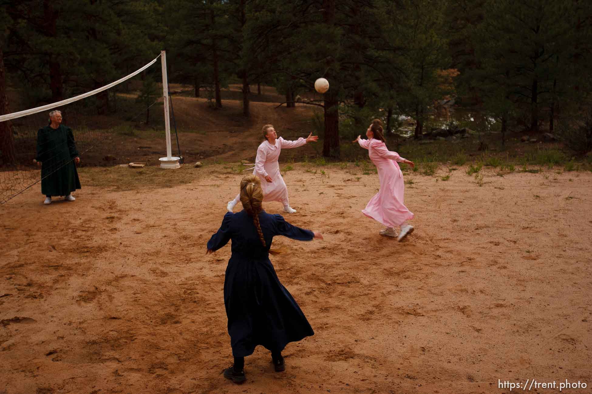 FLDS in Westcliffe – Volleyball