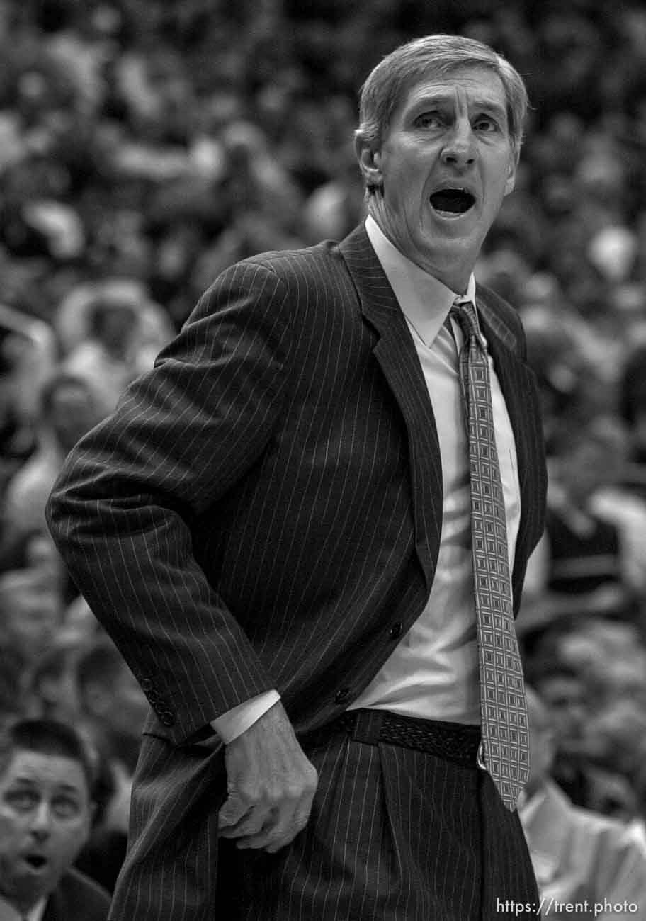 Jerry Sloan at Utah Jazz vs. Los Angeles Clippers.