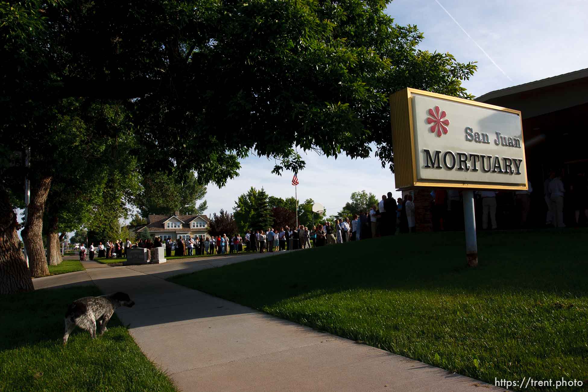 Blanding - Hundreds turned out to the San Juan Mortuary Monday evening, June 15, 2009 to pay their respects at the viewing of Blanding physician James Redd, who took his own life after being charged with a felony count of trafficking in archaeological artifacts protected by federal law.